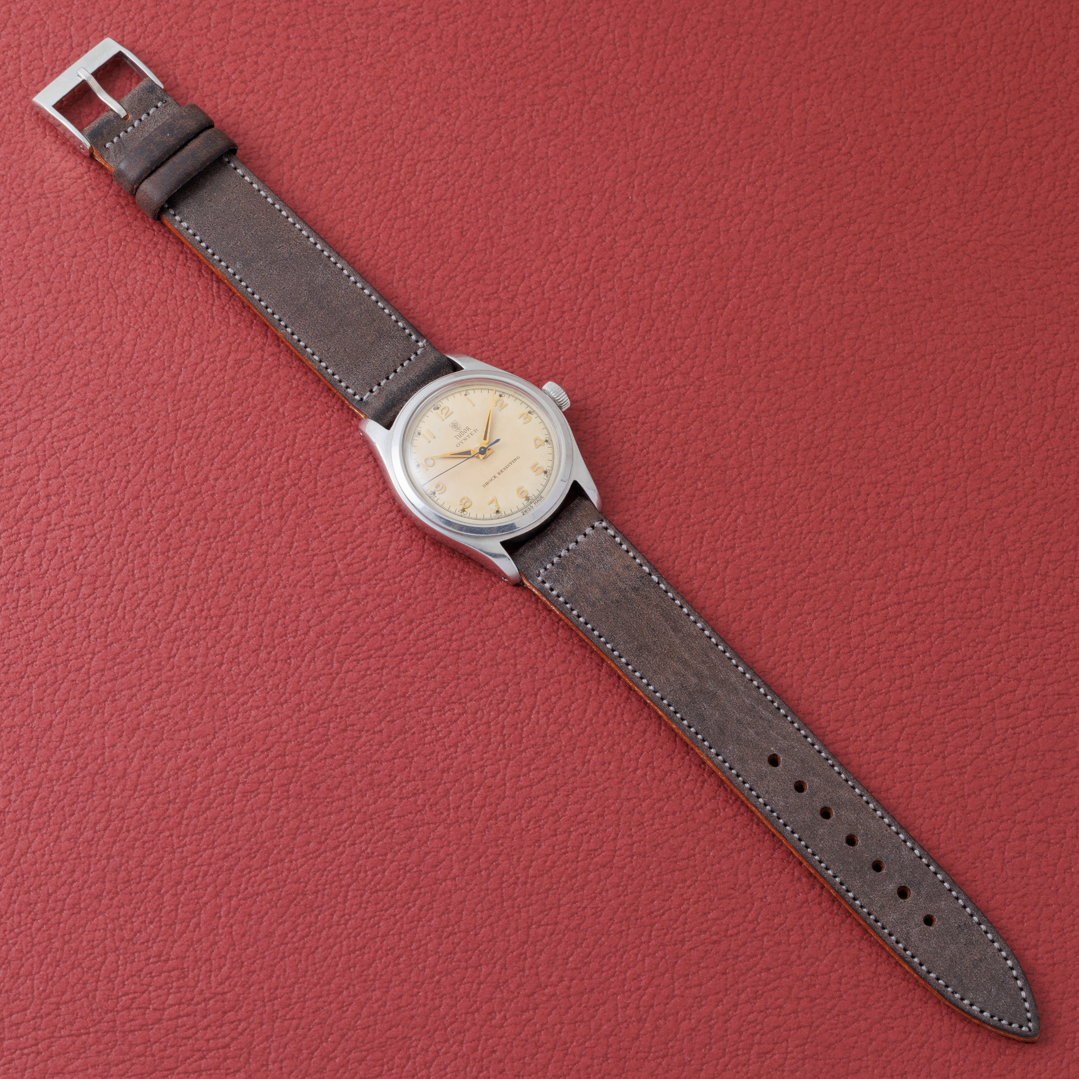 チューダー オイスター 1955年製 盾バラ 全アラビアダイヤル