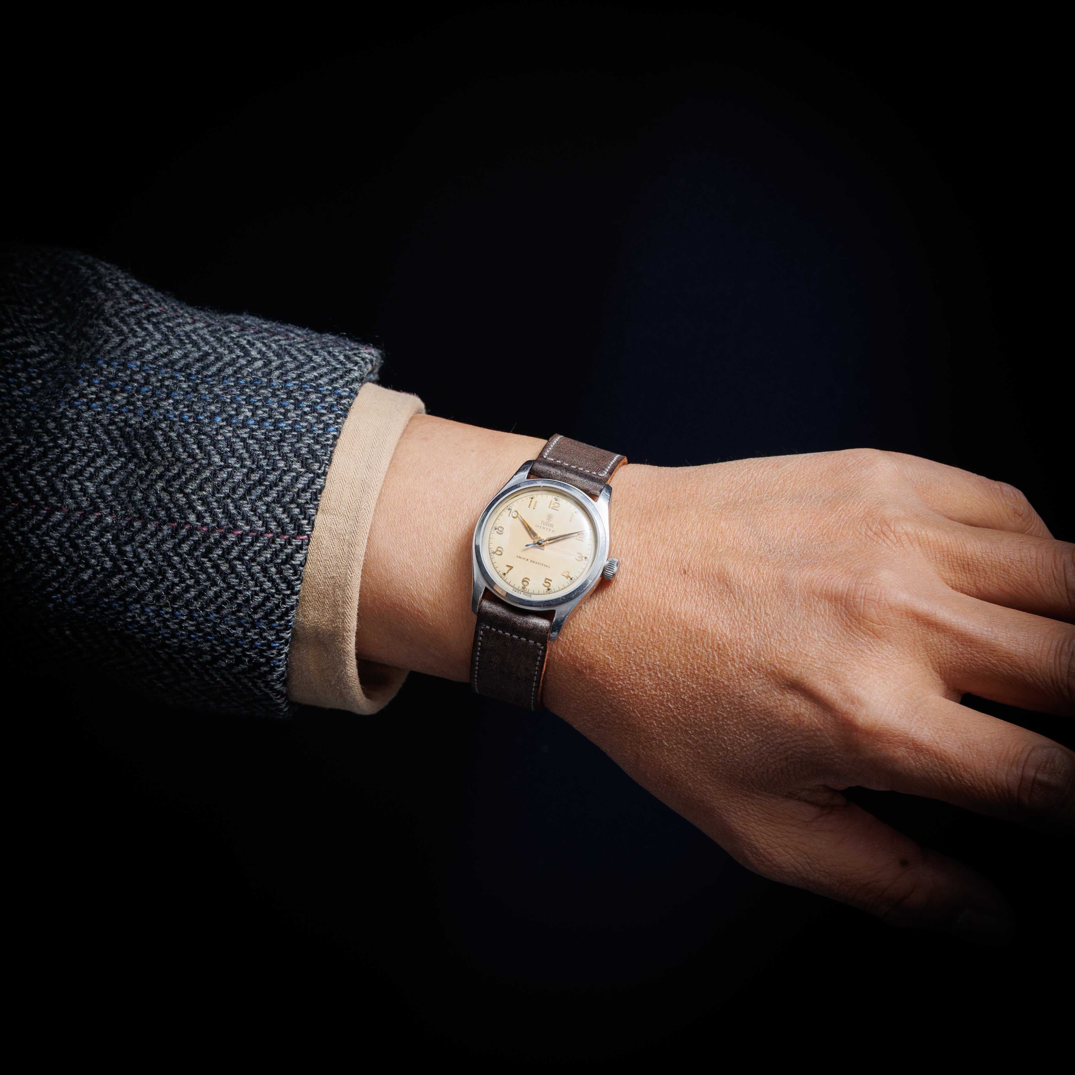 チューダー オイスター 1955年製 盾バラ 全アラビアダイヤル