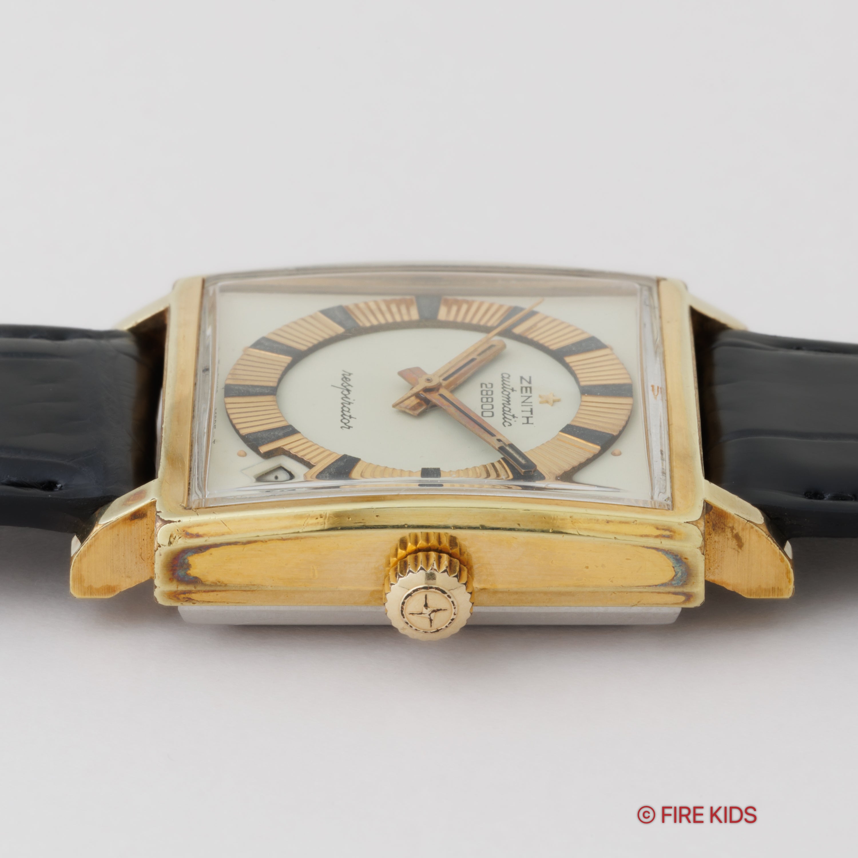 ゼニス スクエアケース レスピレーター 1970年代製ハイビート自動巻き トップゴールド