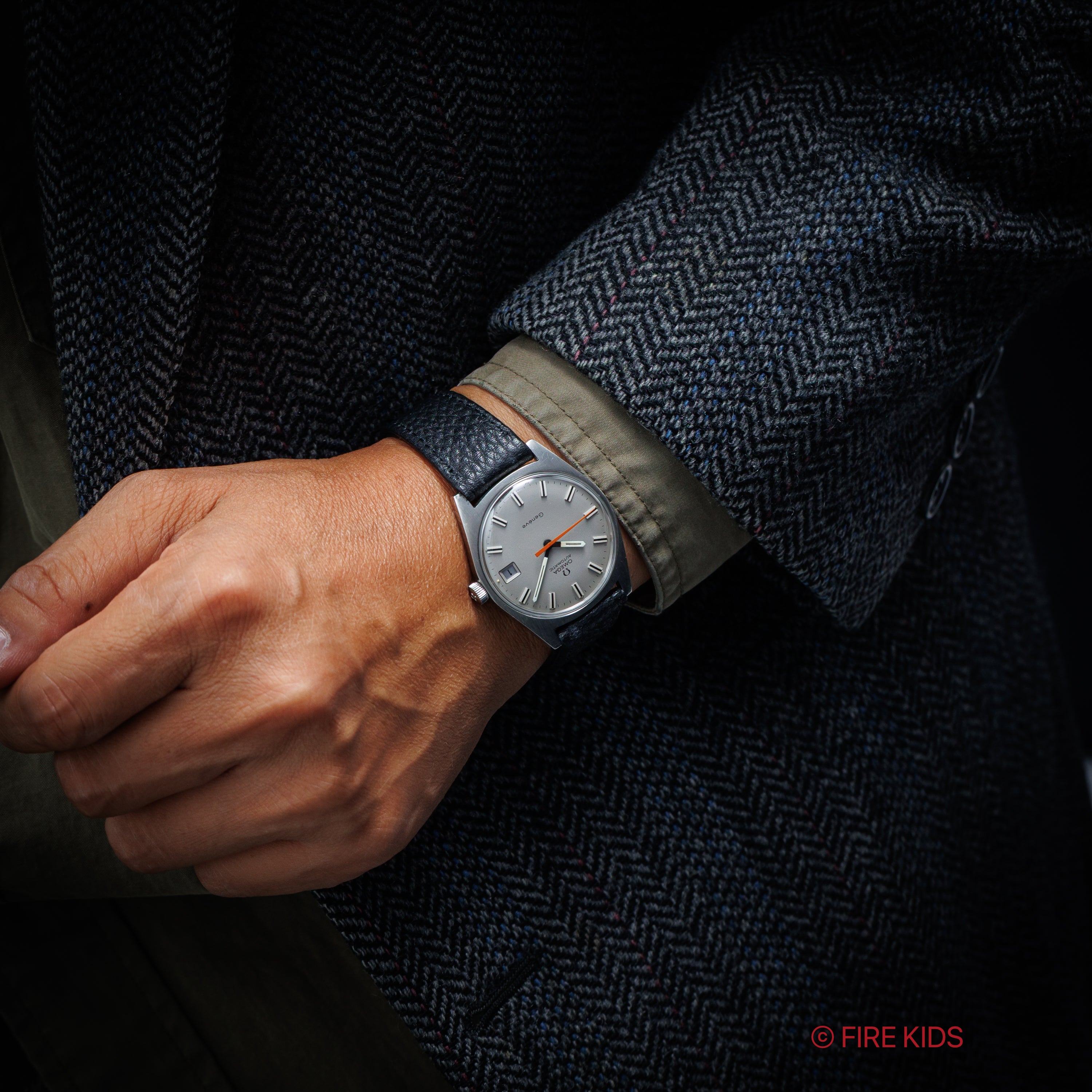 オメガ ジュネーブ 1968年製 Ref.166041 自動巻き グレーダイヤル オレンジ秒針