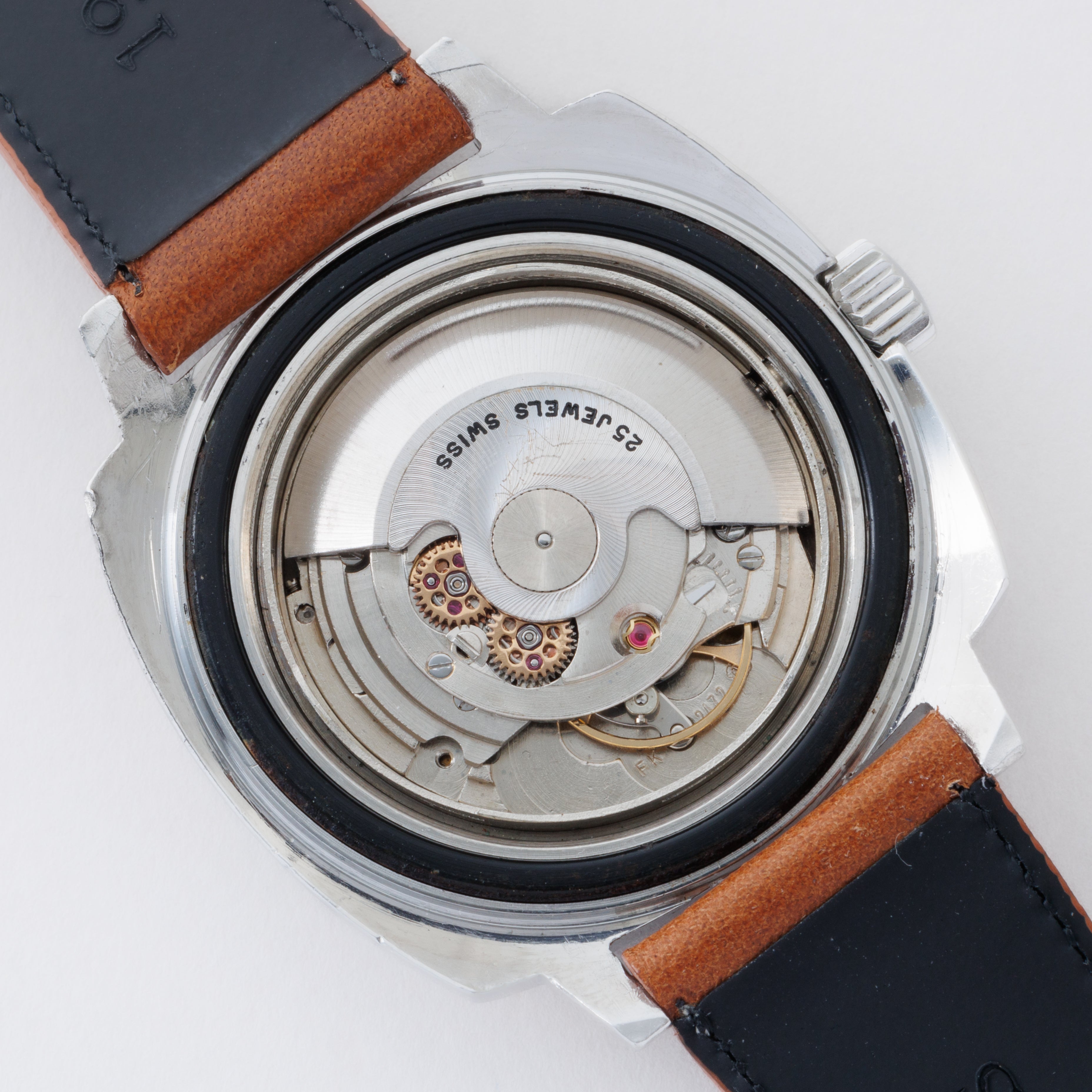 ウォルサム ダイバーズウオッチ クッションケース 1960年代製 自動巻き Cal.2472