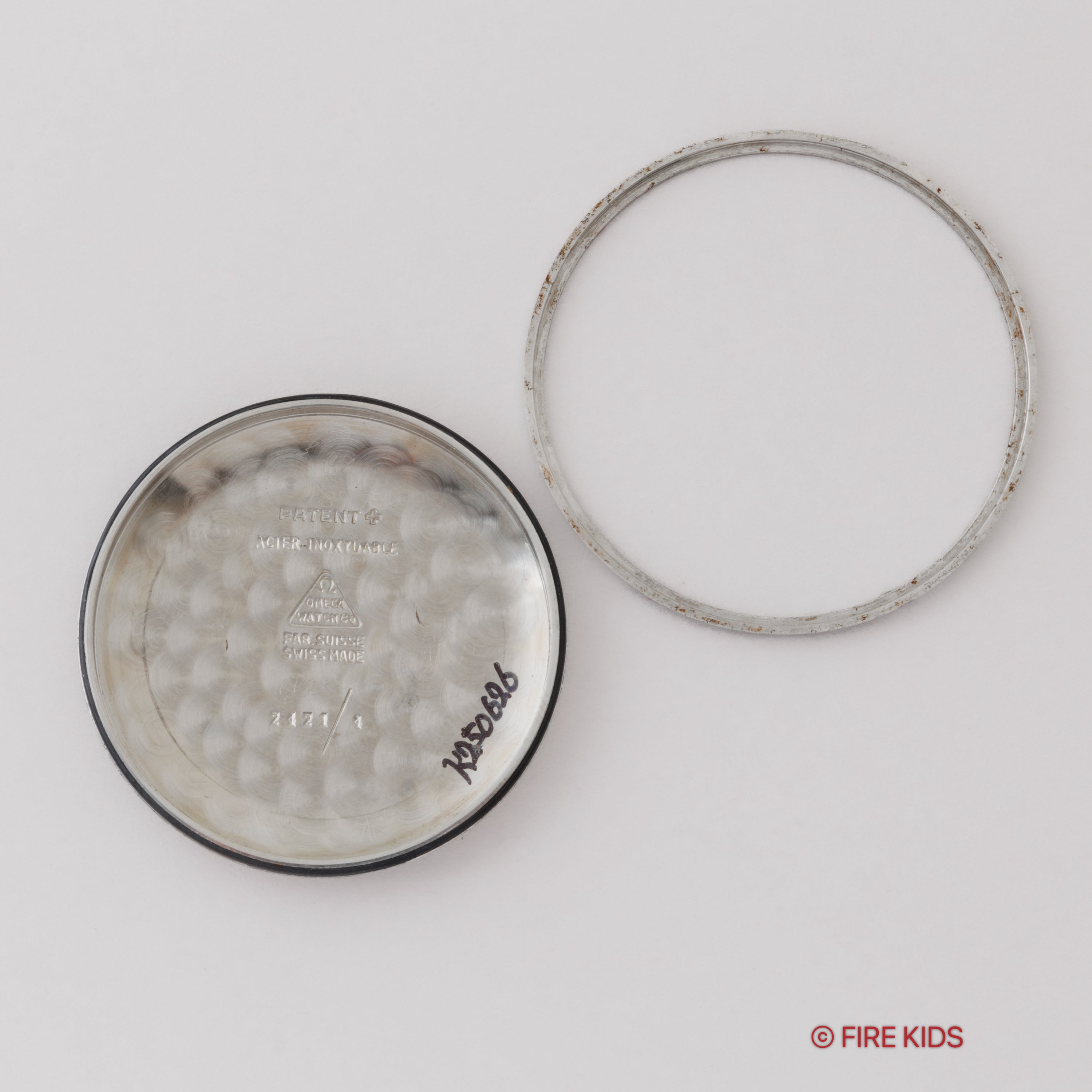 オメガ ラウンドケース 飛びローマ 1944年製 バンパー式オートマチック Ref.2421/4