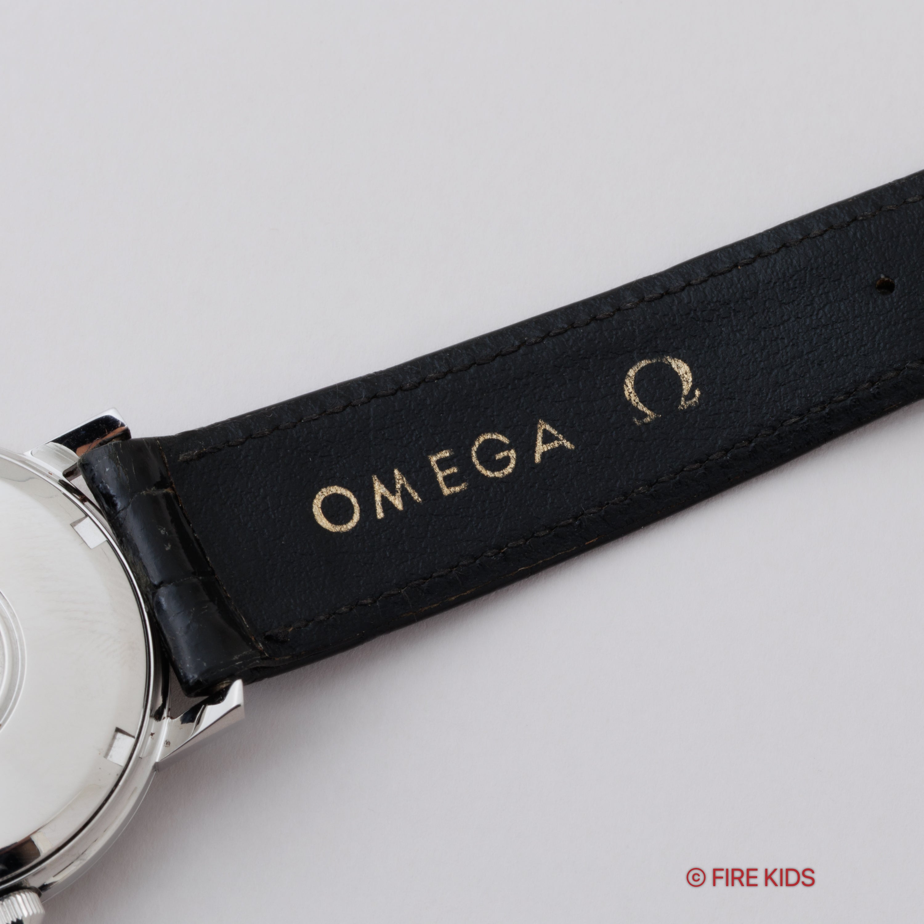 オメガ コンステレーション 1969年製 クロノメーター自動巻 Cal.751 Ref.168.016 純正尾錠付き