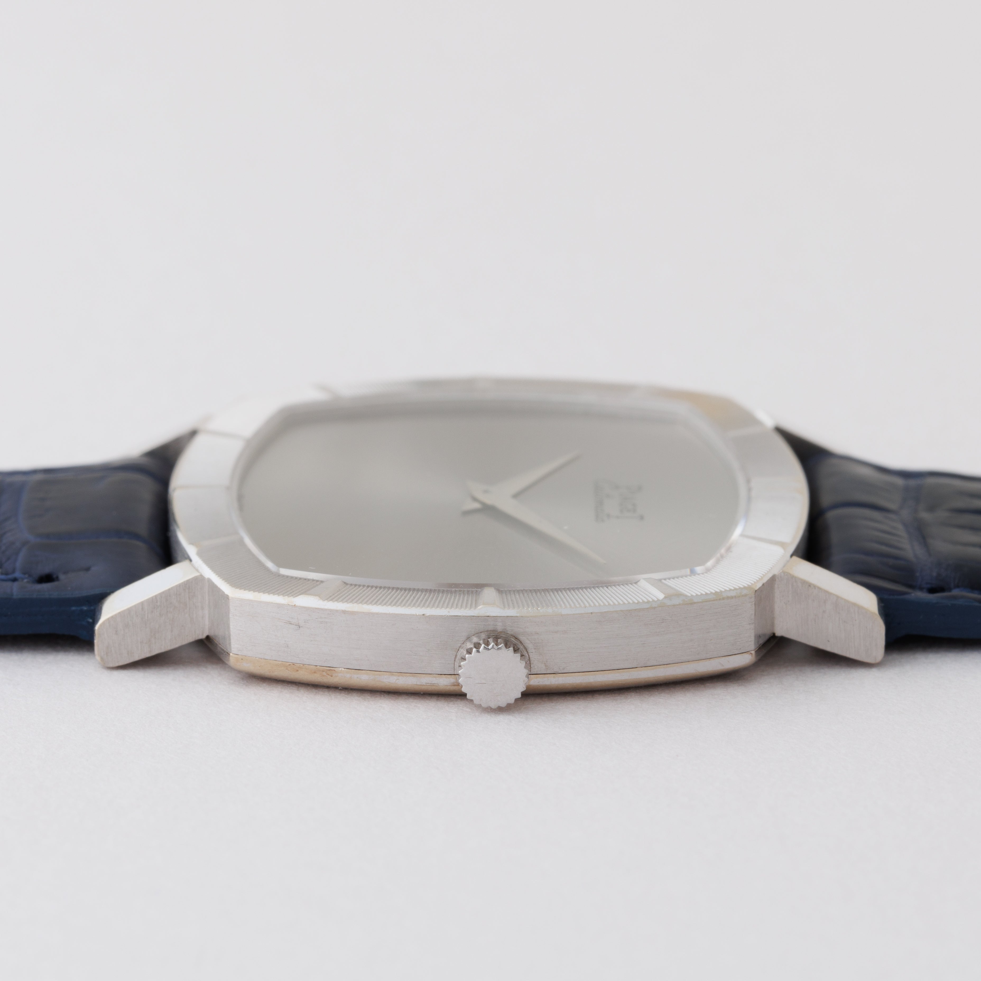 ピアジェ クッションケース 1960年代製 Ref.12423 オートマチック 18金ホワイトゴールド 純正尾錠付き