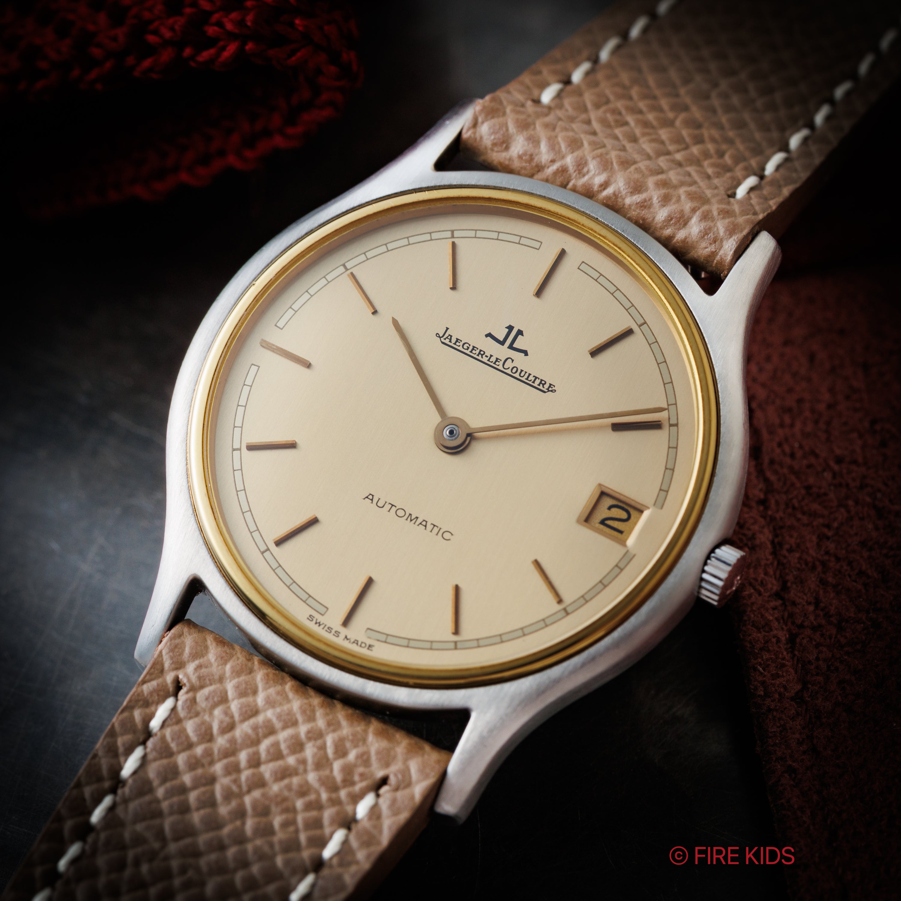 ジャガールクルト ラウンドケース YGベゼル 1980年代製 アイボリーダイヤル Ref.145.113.5