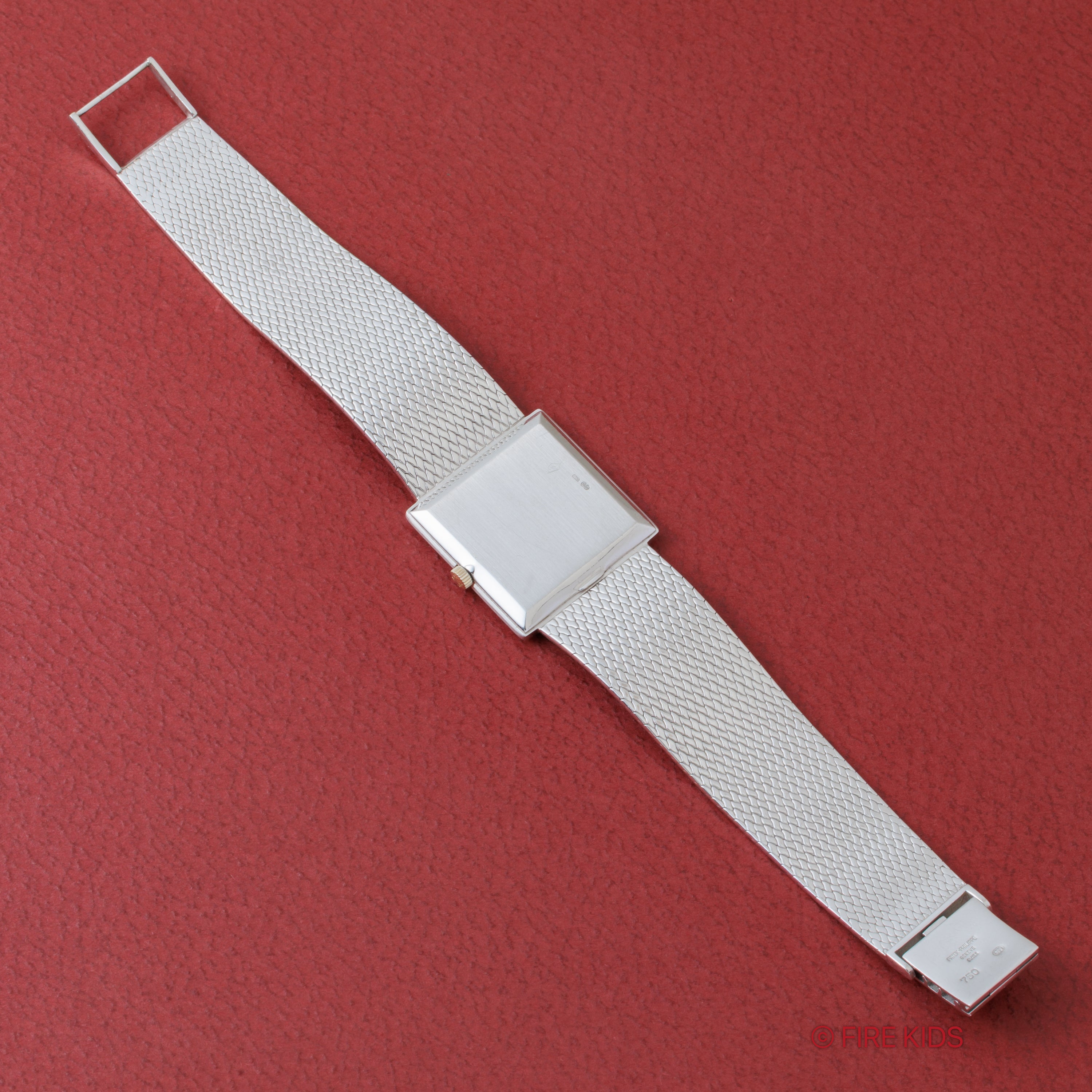 パテック・フィリップ ゴンドーロ ブルーダイヤル 1970年代製 18金無垢ホワイトゴールド 手巻 Cal.177 Ref.3671/G