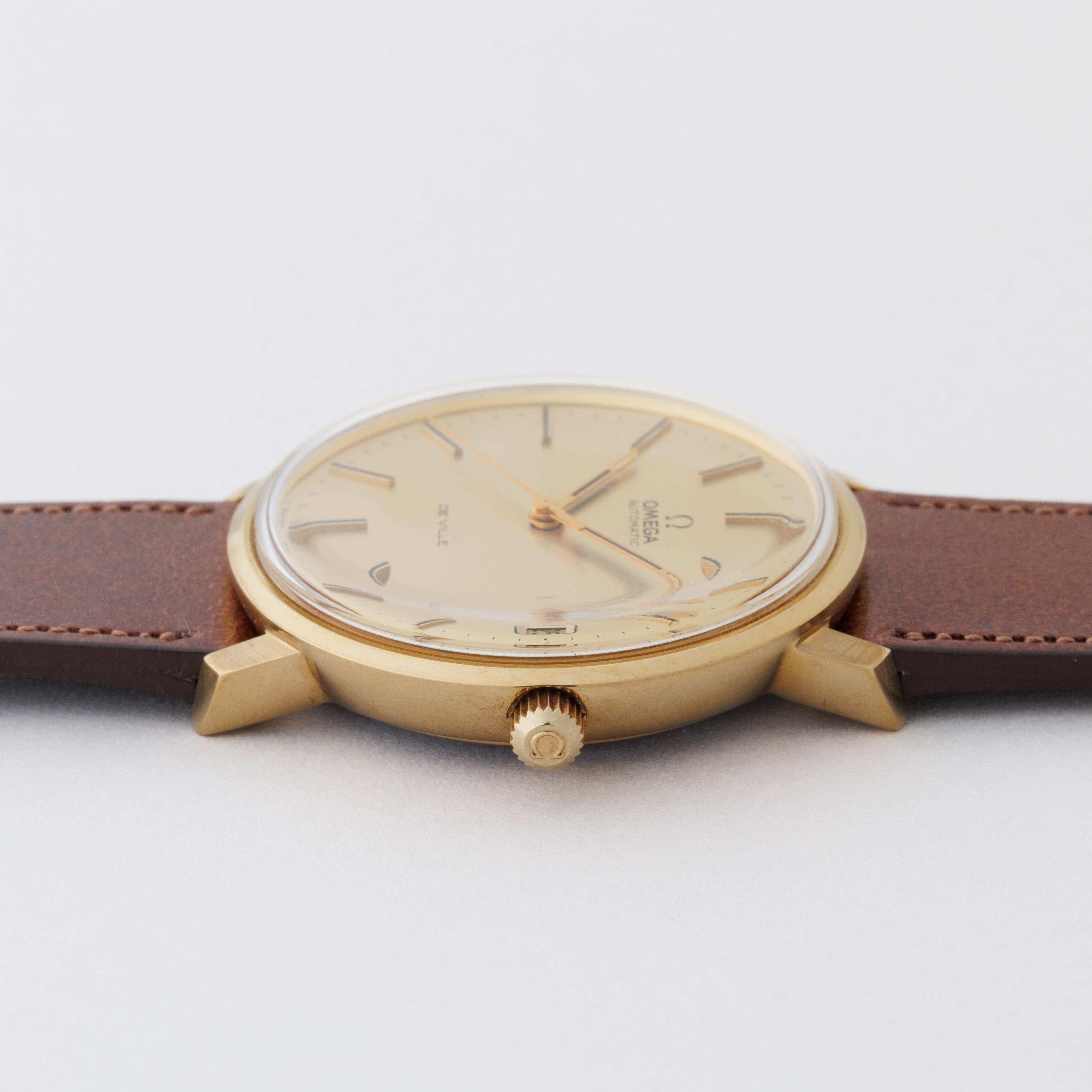 オメガ デ・ヴィル 金張りラウンドケース 1970年代製 未使用美品 ハイビート自動巻き