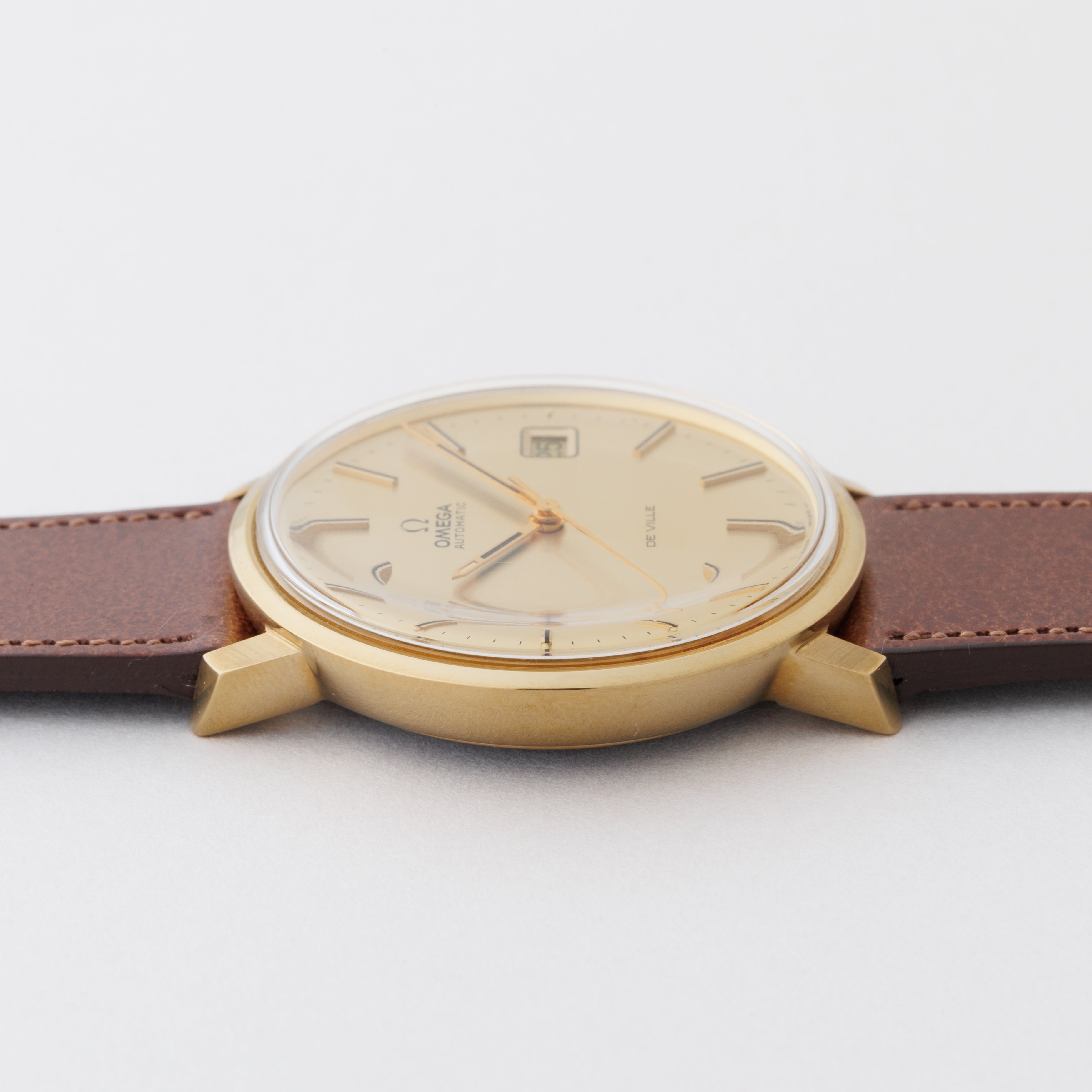 オメガ デ・ヴィル 金張りラウンドケース 1970年代製 未使用美品 ハイビート自動巻き