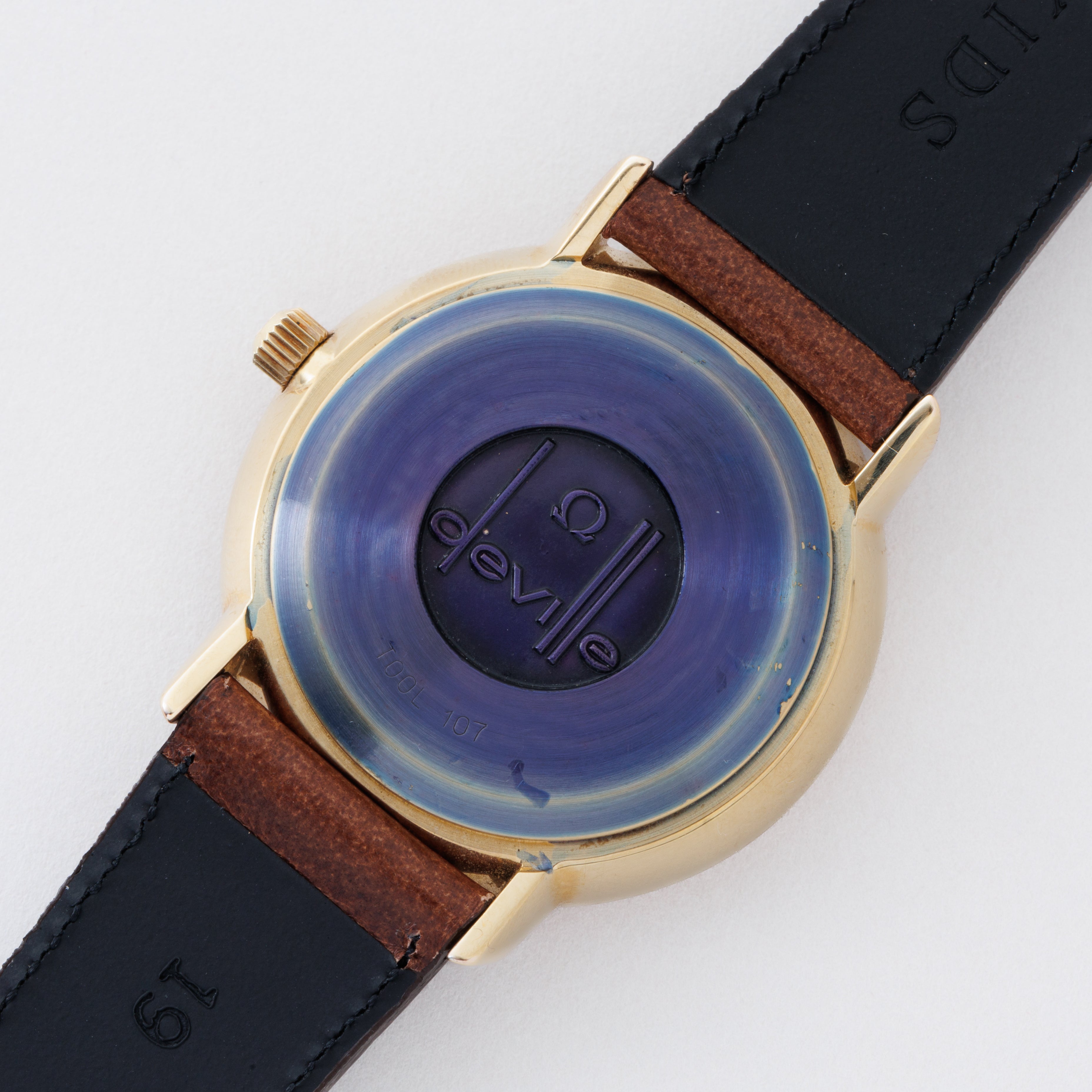 オメガ デ・ヴィル 金張りラウンドケース 1970年代製 未使用美品 ハイビート自動巻き