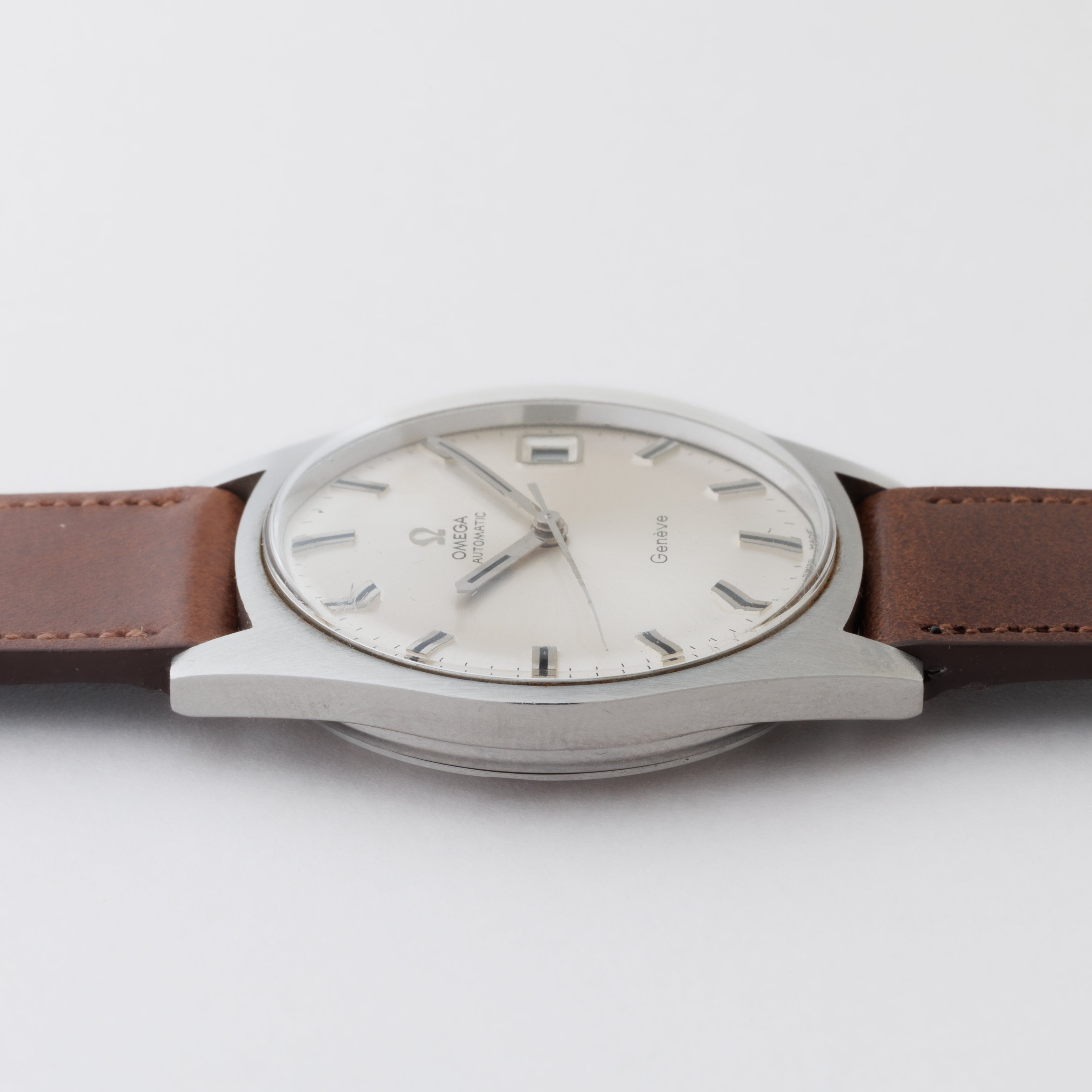 オメガ ジュネーブ 1968年製 Ref.166.041 自動巻き トノー型ケース