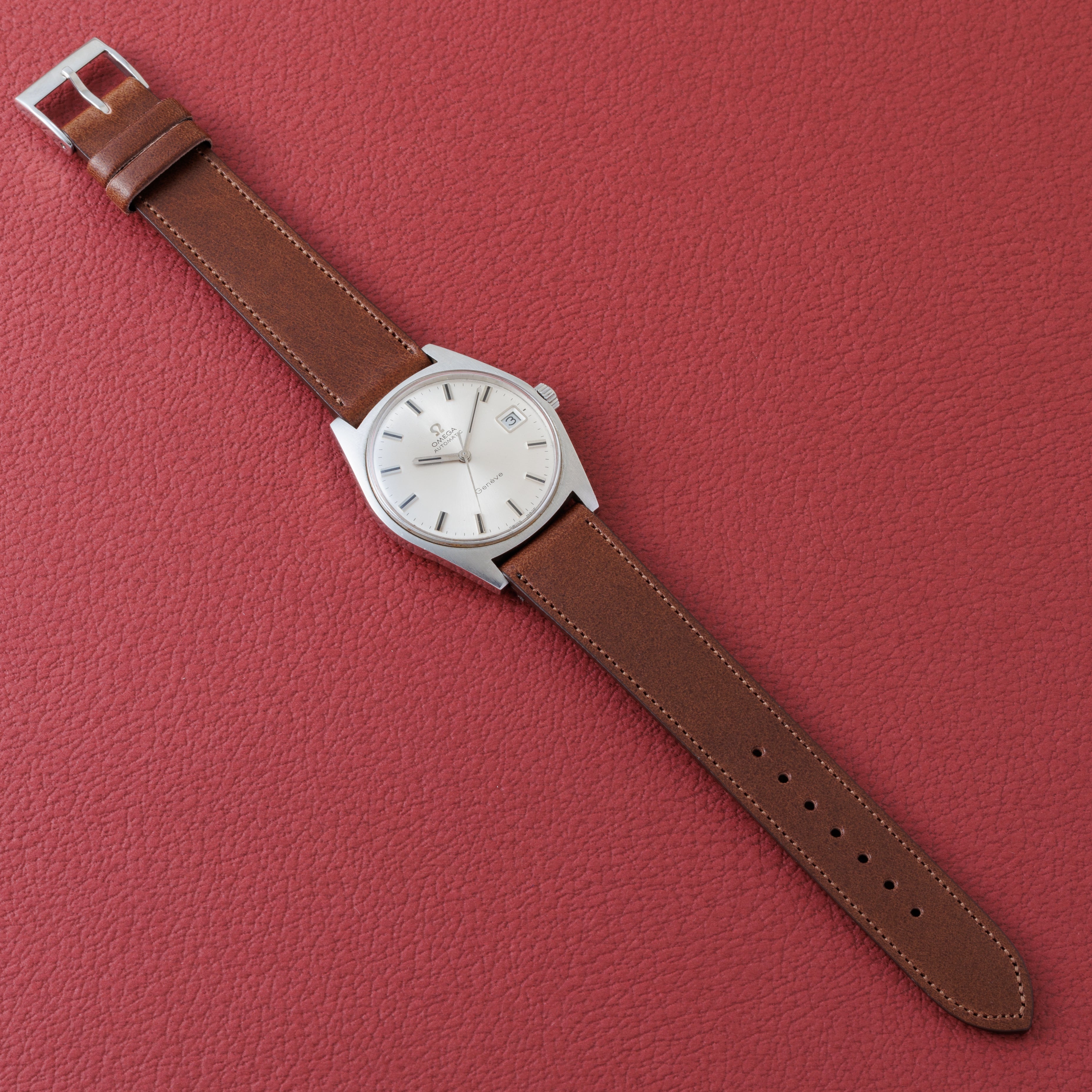 オメガ ジュネーブ 1968年製 Ref.166.041 自動巻き トノー型ケース