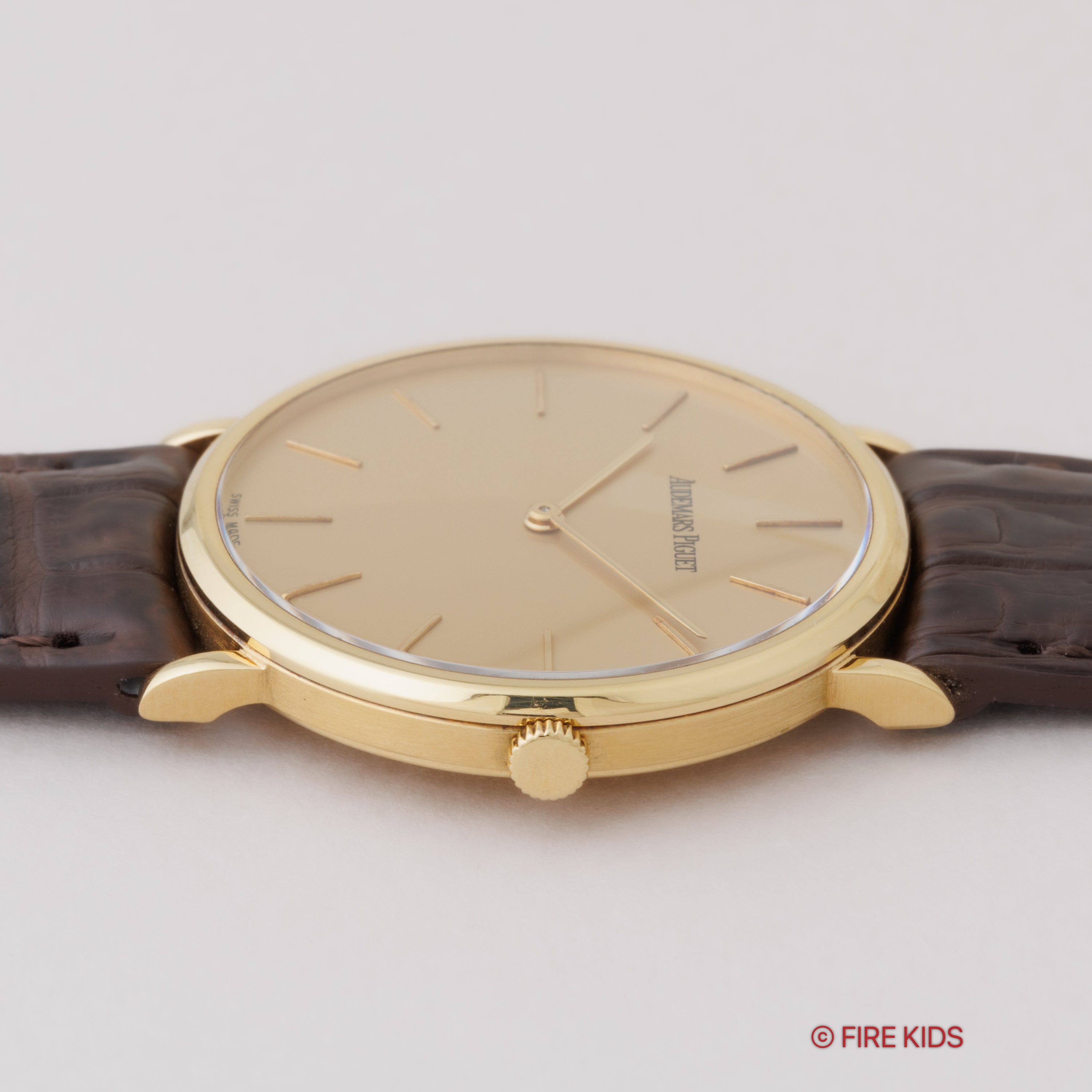 オーデマ・ピゲ 18金無垢イエローゴールド エクストラフラット 1990年代製 手巻 Cal.2080 18KYG純正尾錠付き