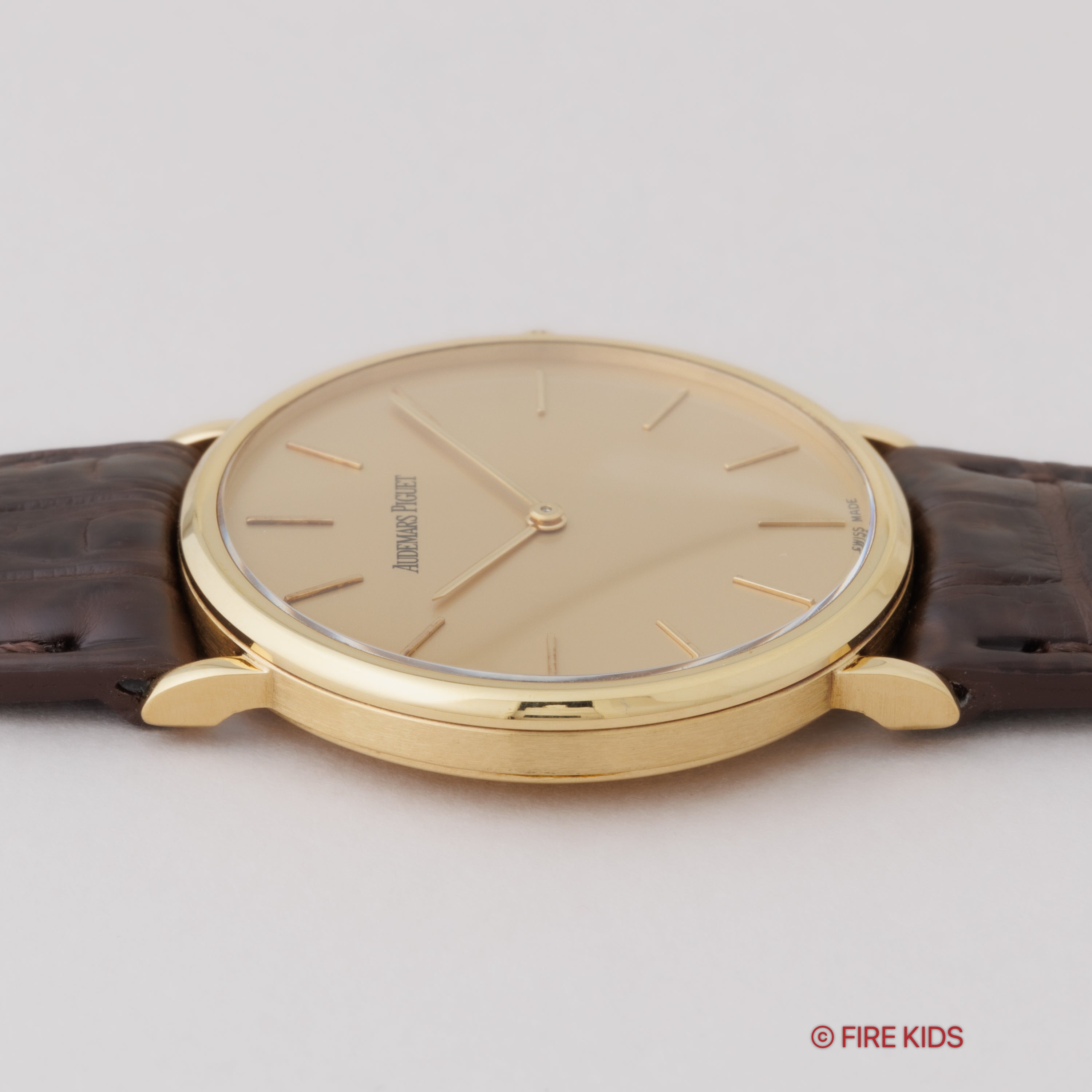 オーデマ・ピゲ 18金無垢イエローゴールド エクストラフラット 1990年代製 手巻 Cal.2080 18KYG純正尾錠付き