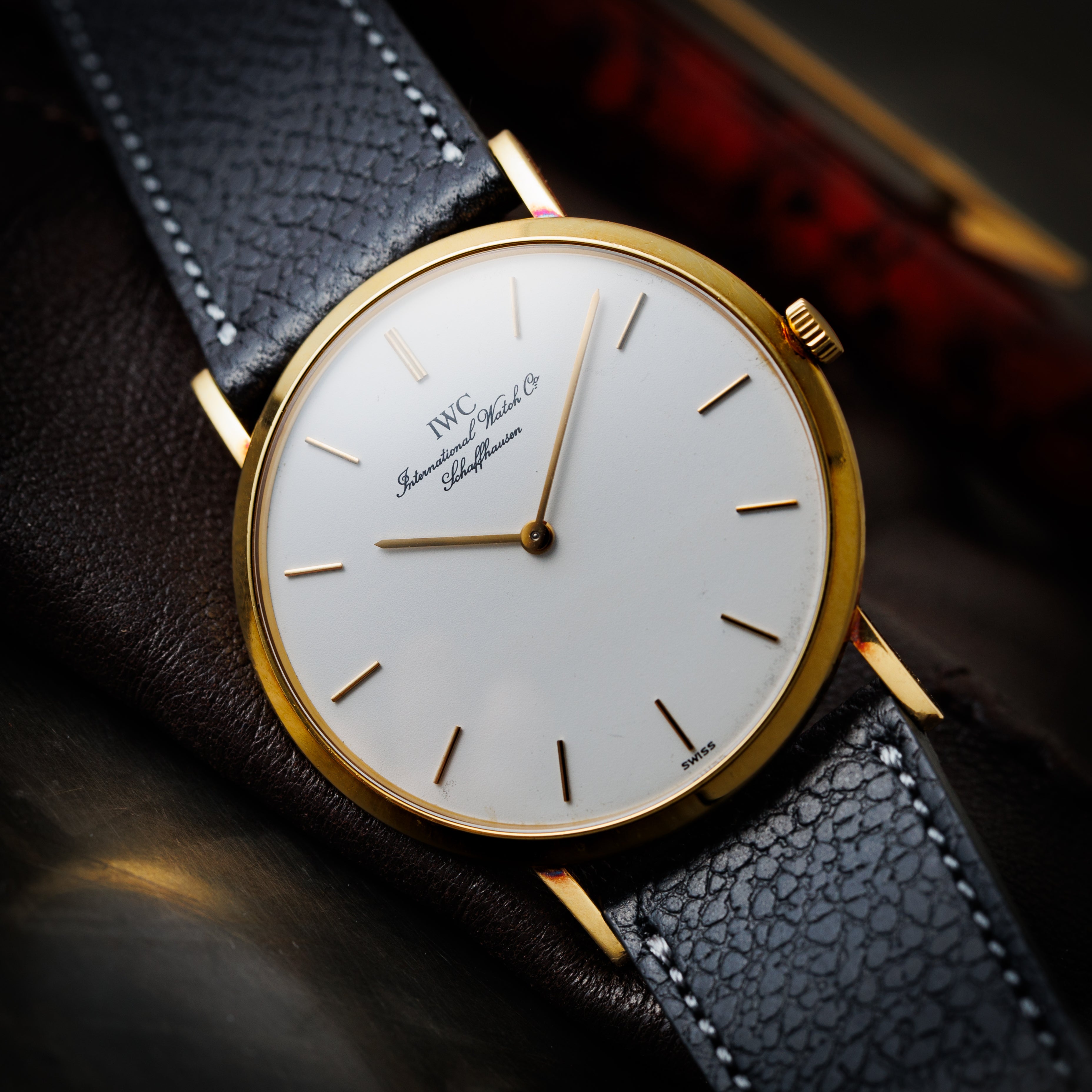 IWC 18金無垢ラウンドケース Ref.2010 1991年製 手巻き Cal.185 ホワイトダイヤル 純正尾錠