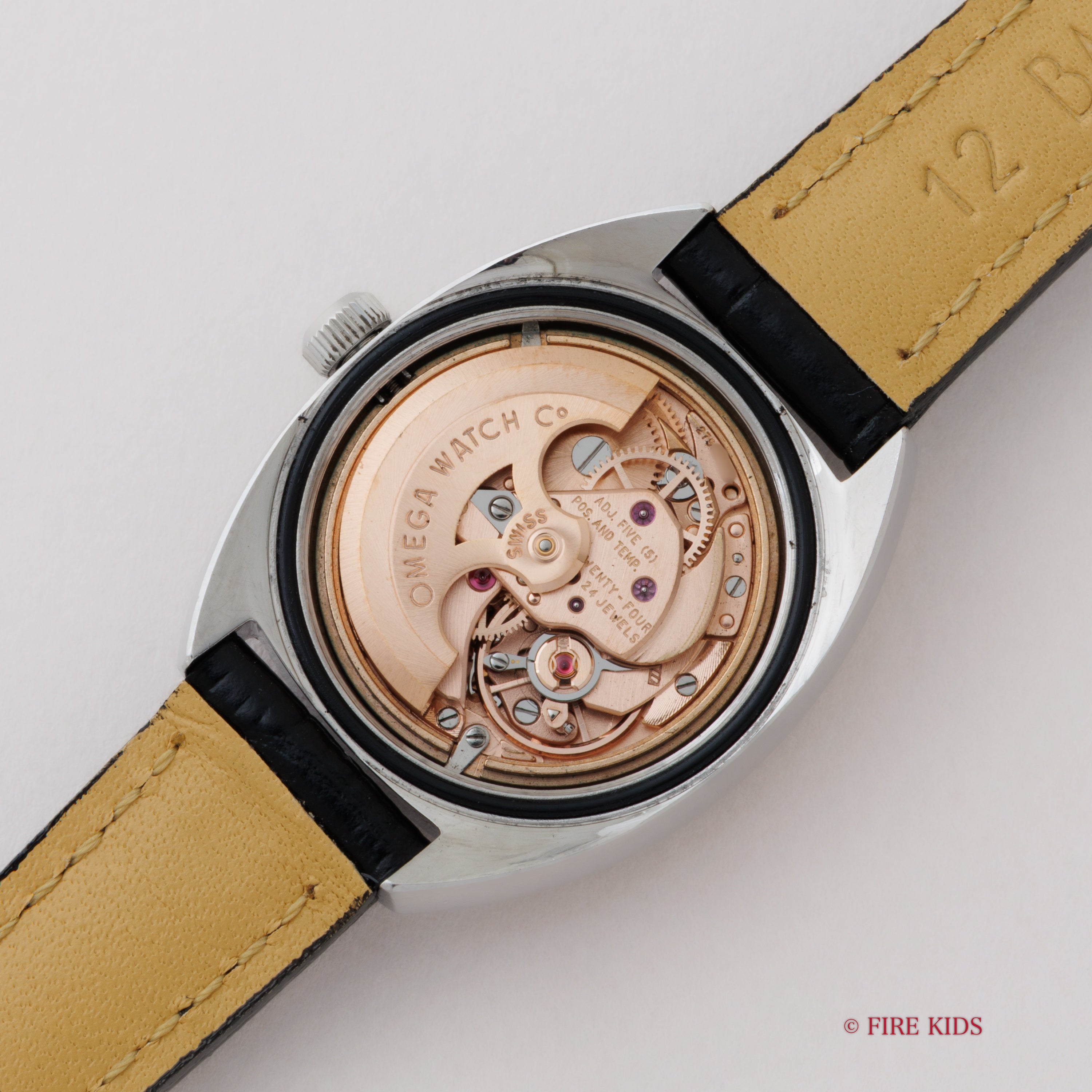 オメガ コンステレーション レディース 1968年製 自動巻 WGベゼル Ref.568.011