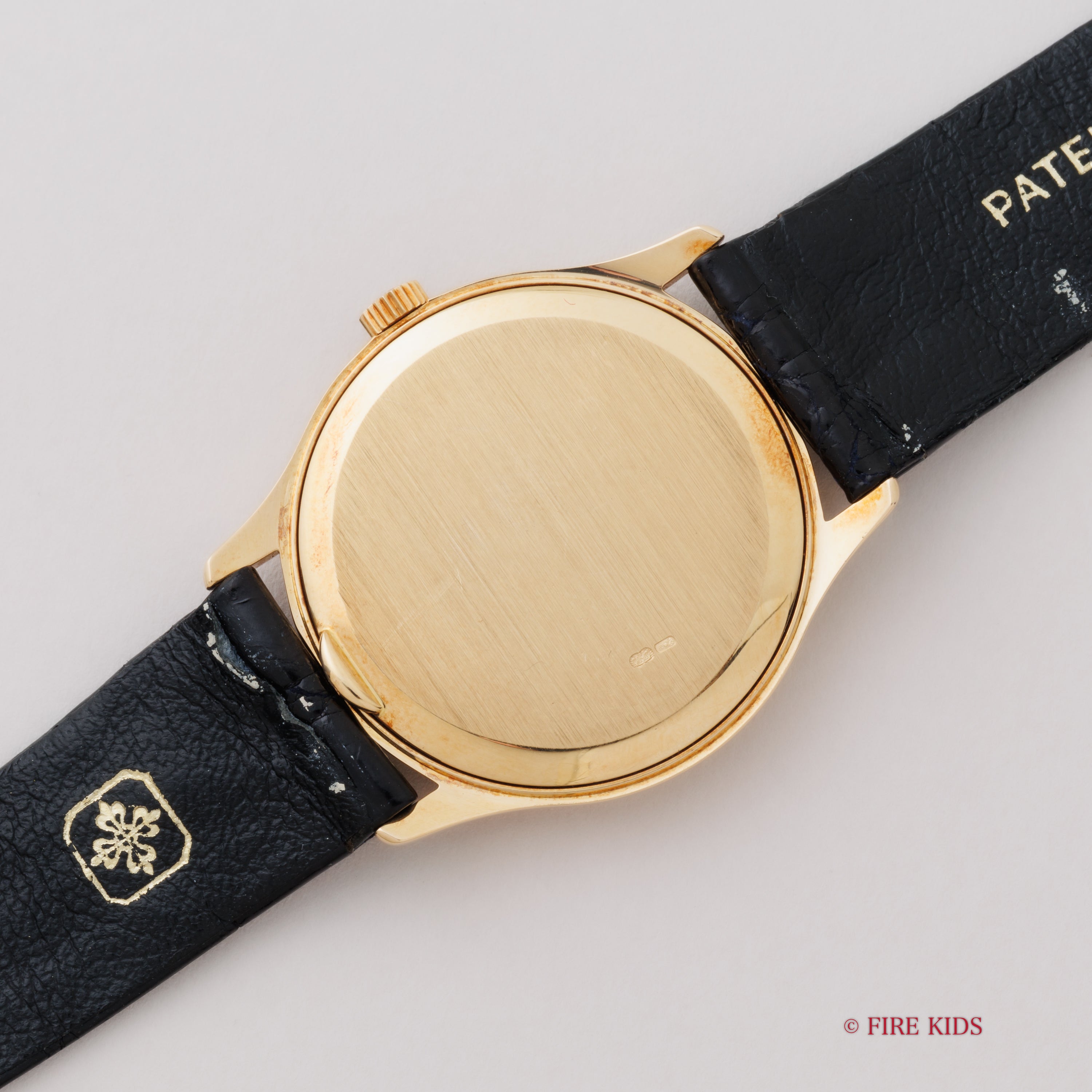 パテック・フィリップ カラトラバ 1991年製 Ref.3923 18KYG 手巻 Cal.215 1992年発行ギャラ付