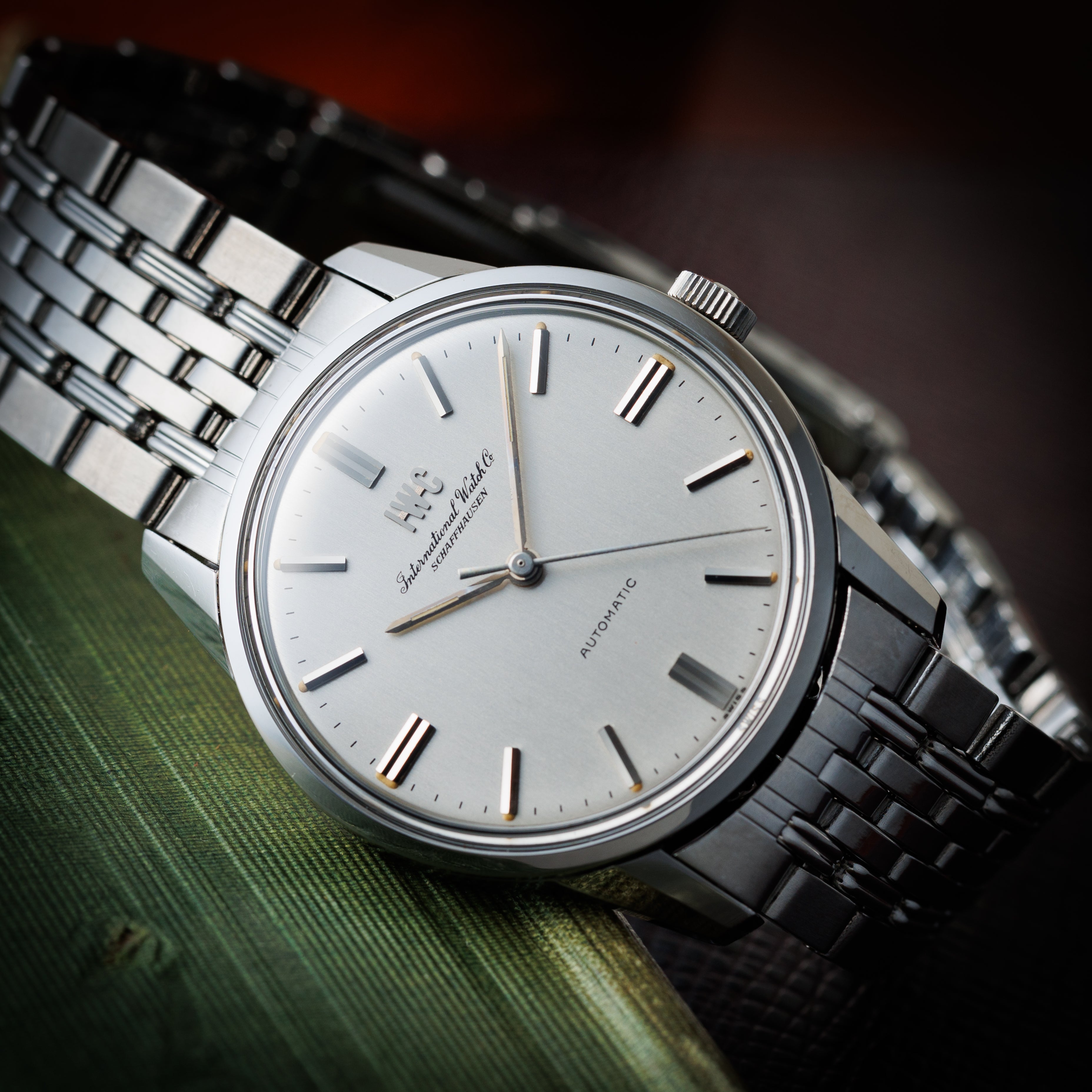 IWC ラウンドケース 1975年製 Ref.R810AD オートマチック ノンデイト 純正ゲイフレアーブレス