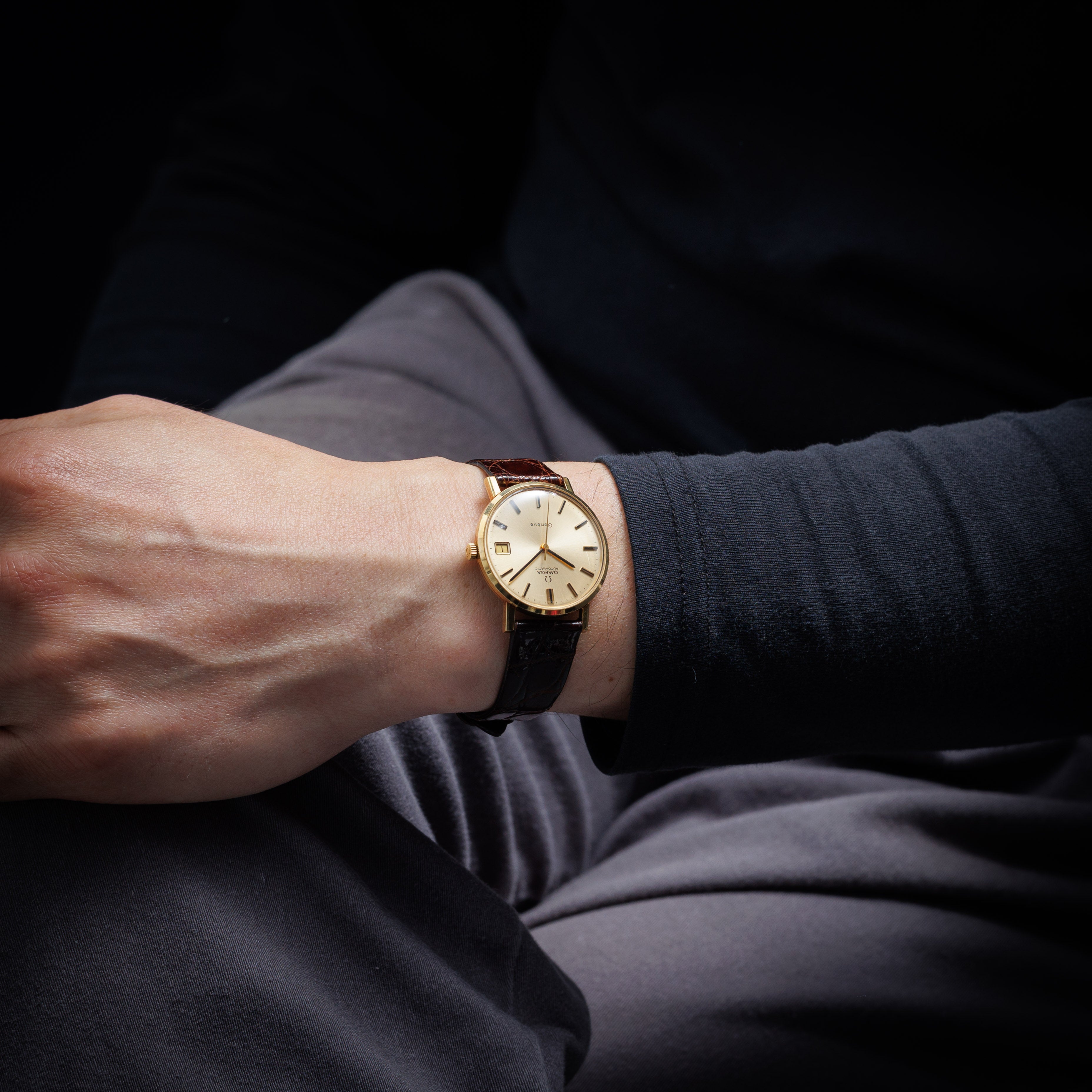 オメガ 18金無垢ジュネーブ 1973年製 ハイビート自動巻きCal.1012 純正GF尾錠付き