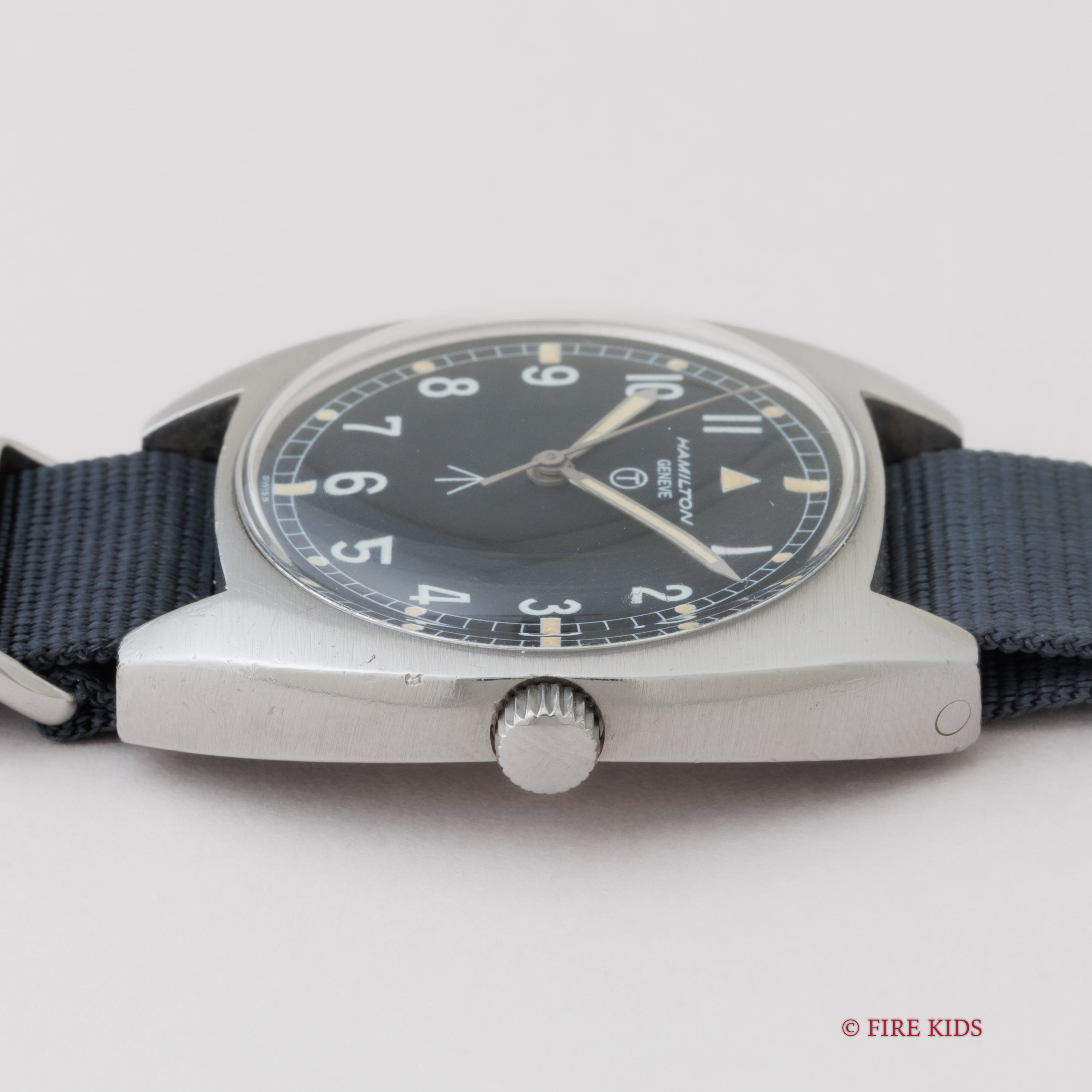 ハミルトン イギリス空軍 手巻き 6bb トノー型 ミリタリー 1970年代製 1974年支給品