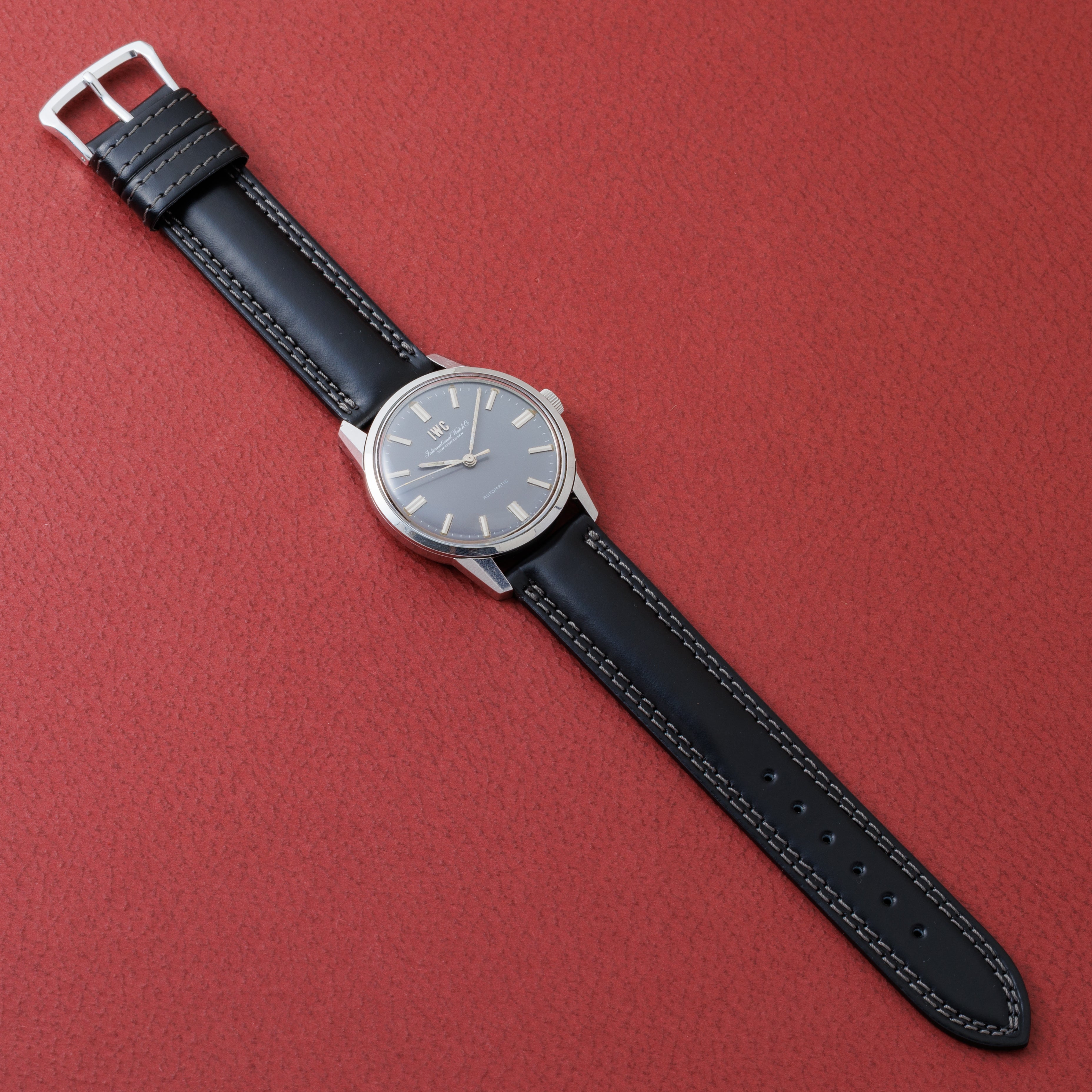 IWC ラウンドケース グレー文字盤 ペラトン式自動巻き 1970年製 Ref.R810AD Cal.854B