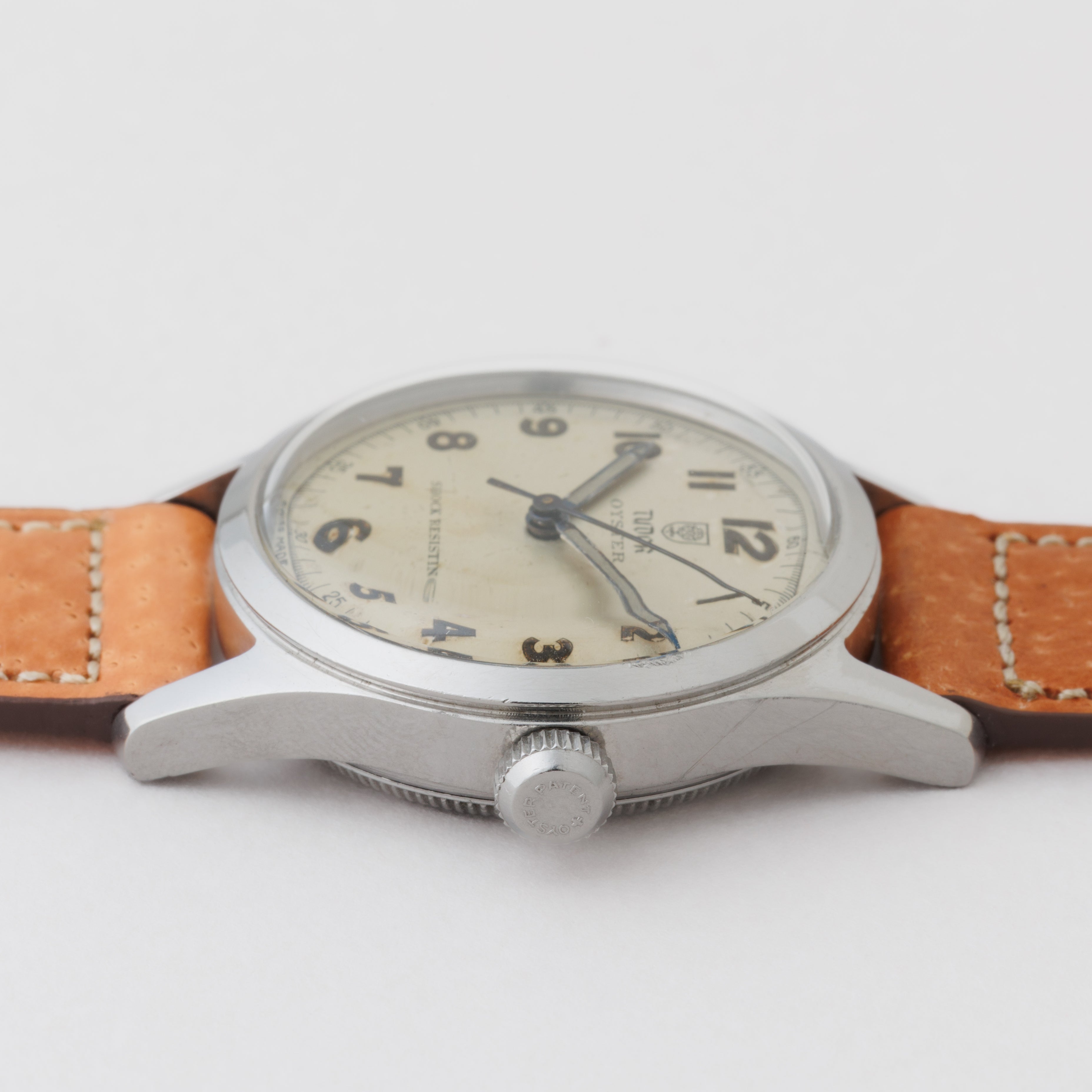 チューダー オイスター 盾薔薇 アラビアダイアル 手巻き 1945年製 Ref.4453