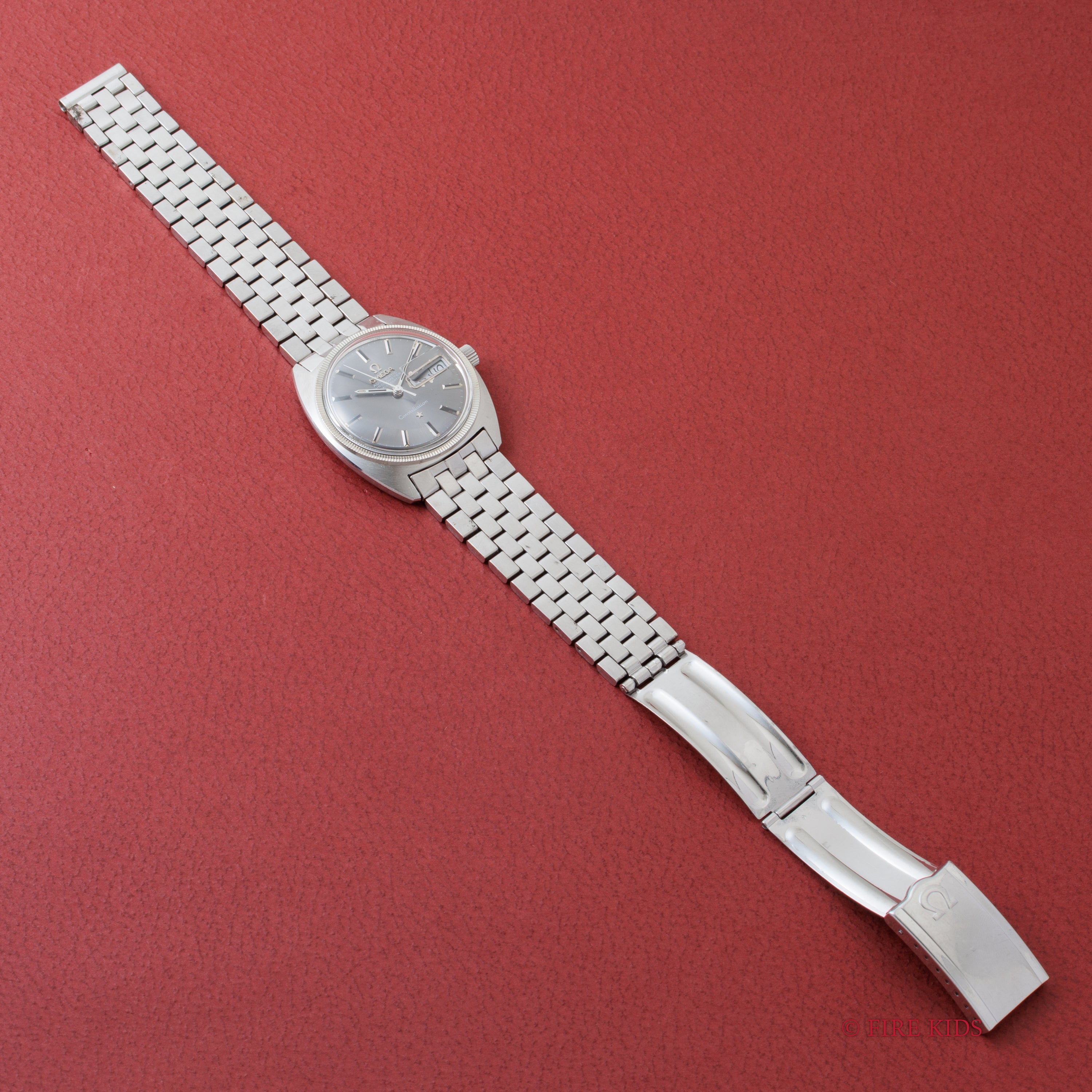 オメガ コンステレーション ジェンタ前期型 1970年製 グレーダイヤル 純正ブレス WGコインエッジベゼル