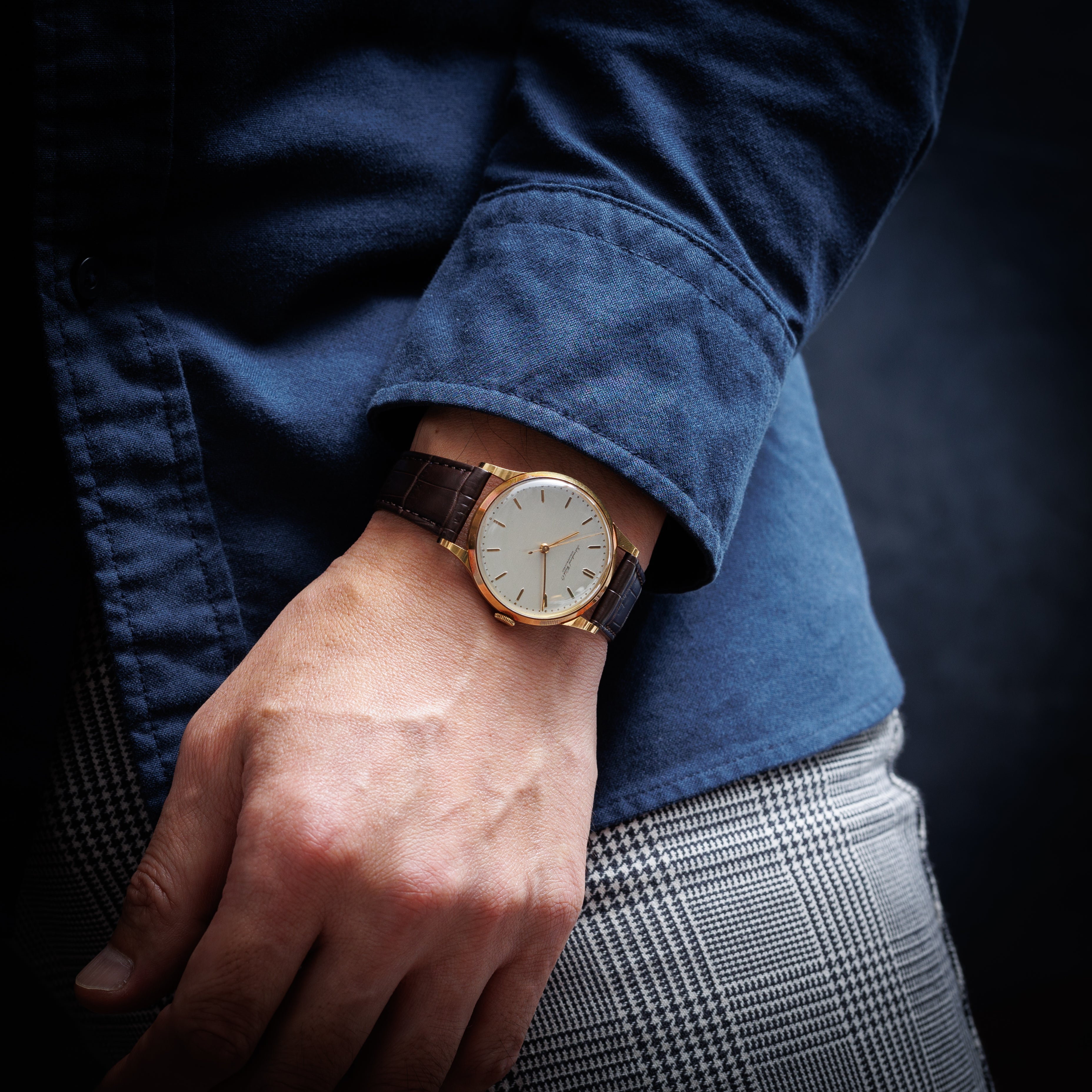 IWC ラウンドケース 1948年製 18金イエローゴールド 手巻き Cal.89 裏スケルトン加工 オリジナル裏蓋付き