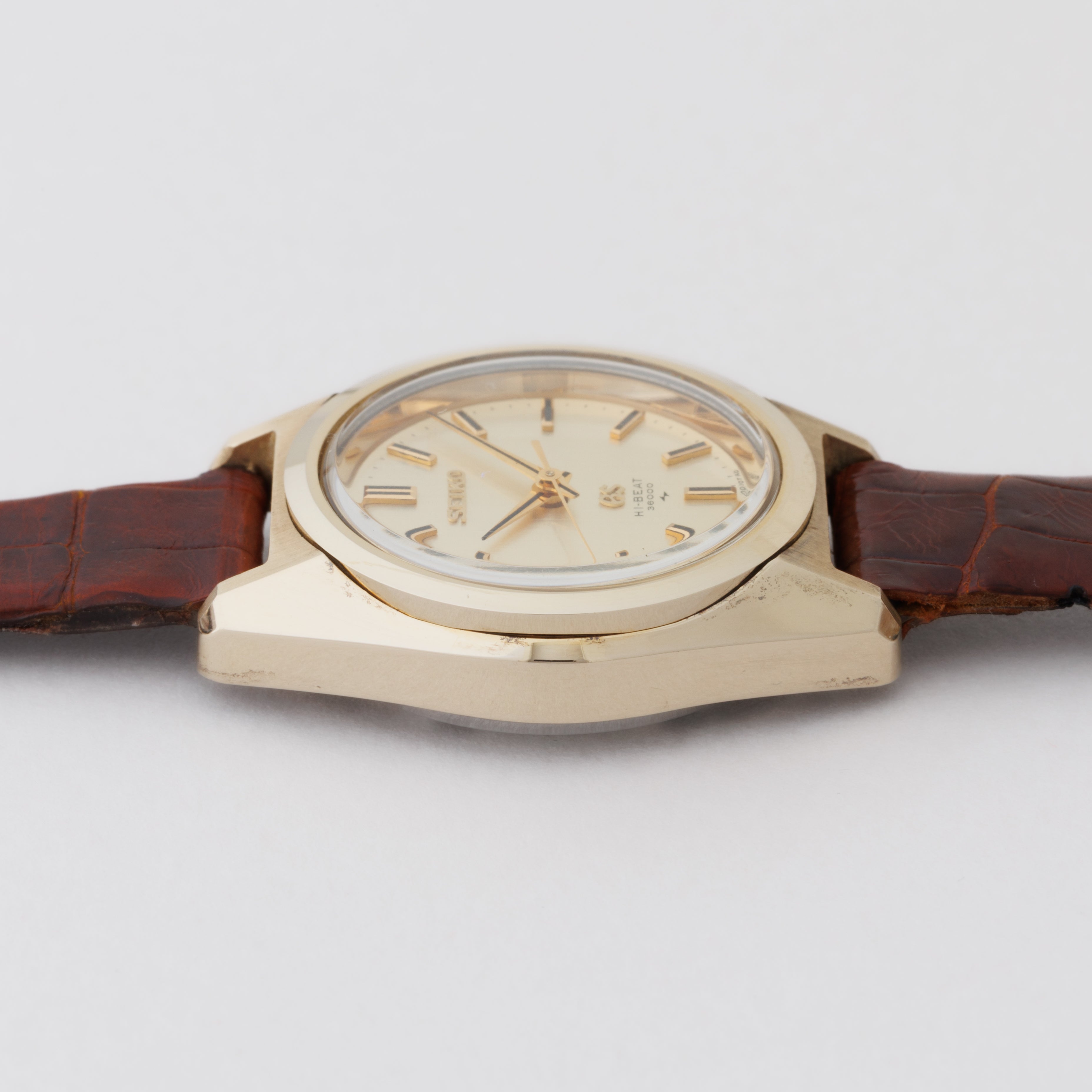 グランドセイコー レディース CAPゴールド 1968年製 手巻き10振動 Ref.1964-0010 純正尾錠付き