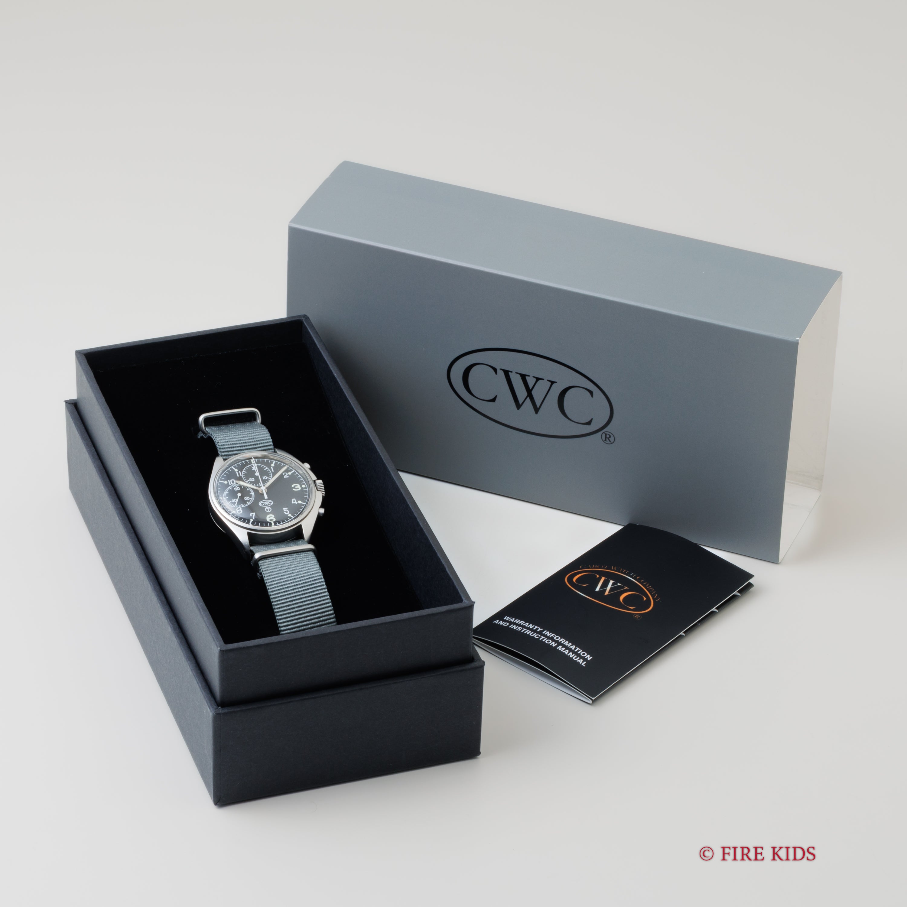 CWC 1990年代製 ブロードアロー ミリタリークロノグラフ 6645‐99 924-3306