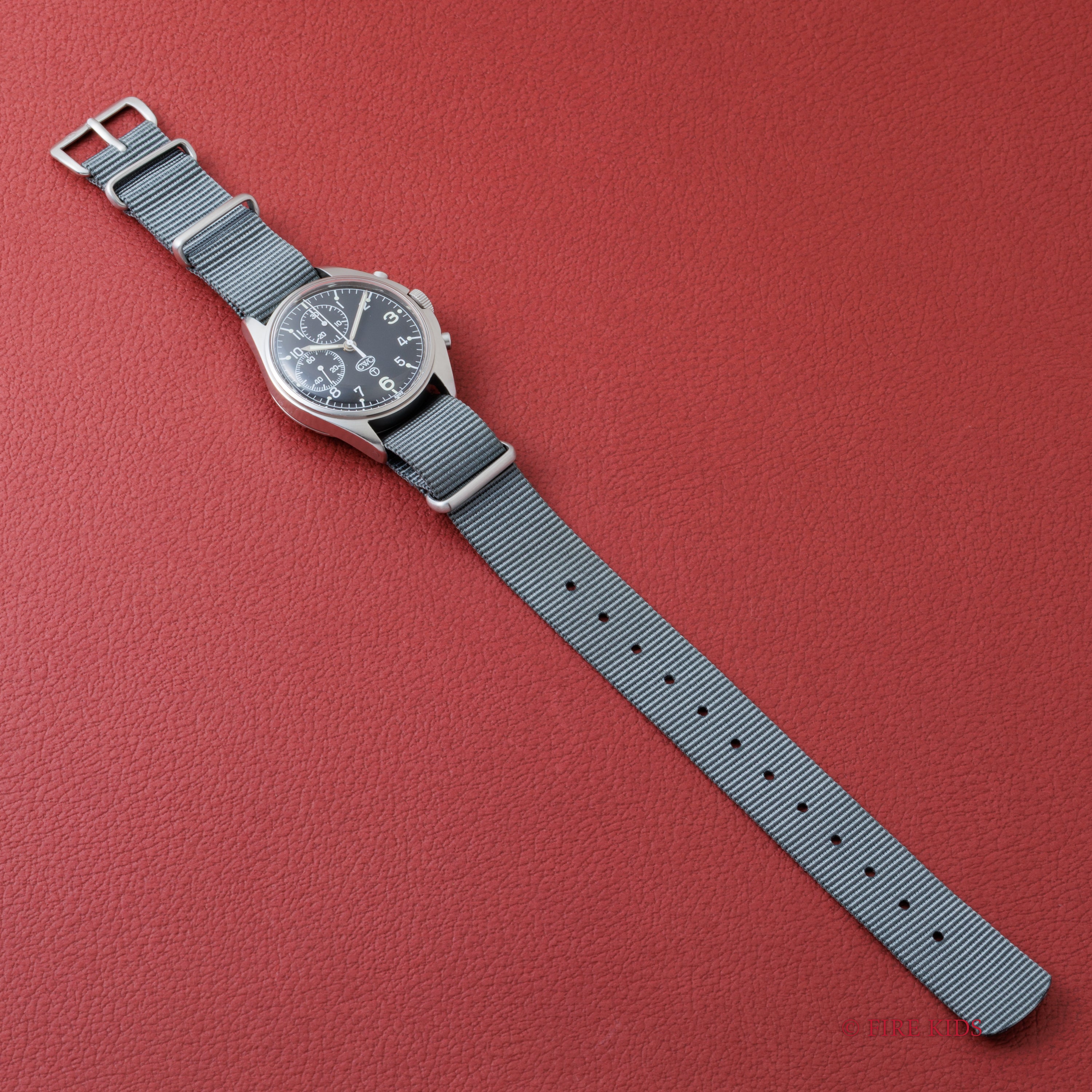 CWC 1990年代製 ブロードアロー ミリタリークロノグラフ 6645‐99 924-3306