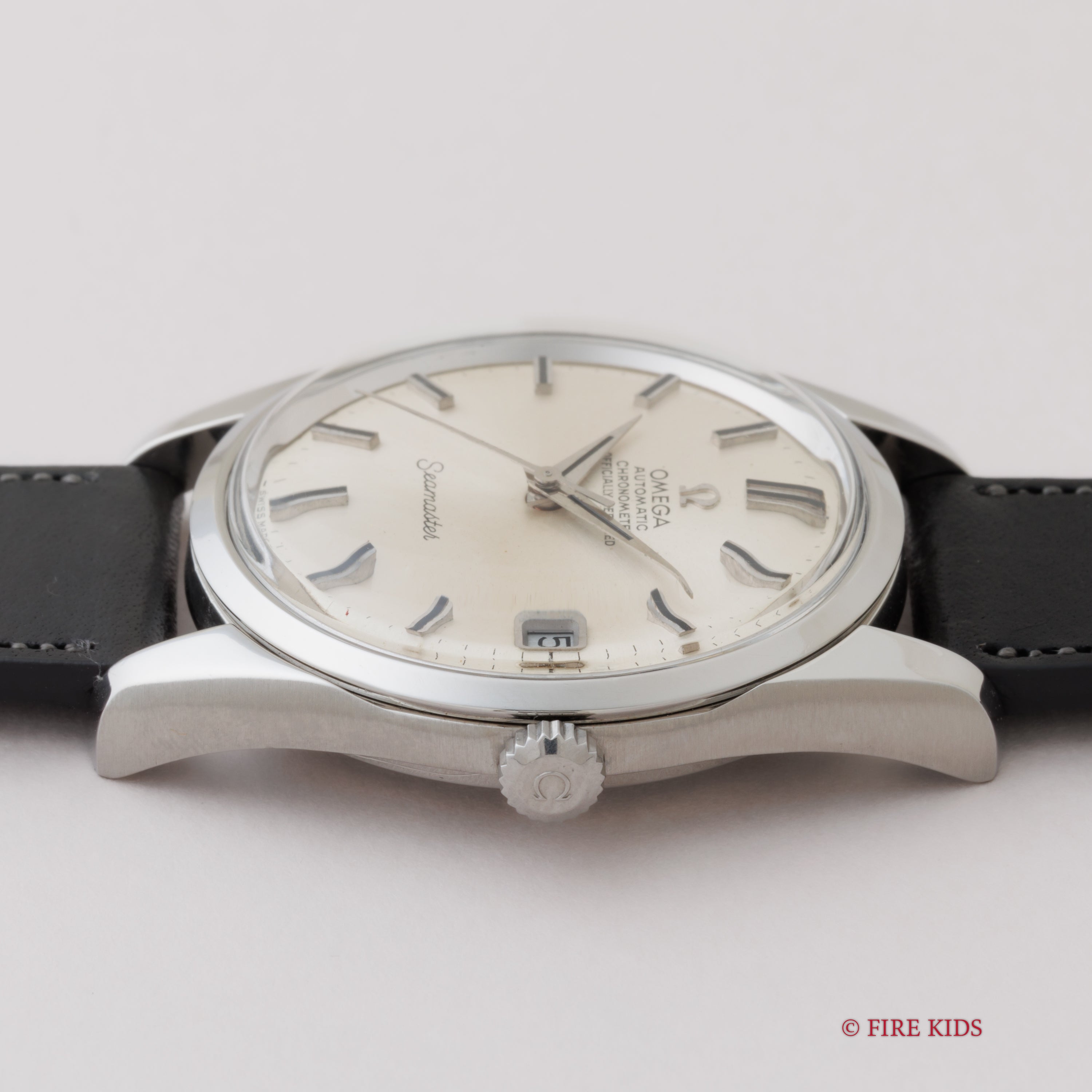 オメガ シーマスタークロノメーター 1969年製 Ref.166.010SP シルバーダイヤル