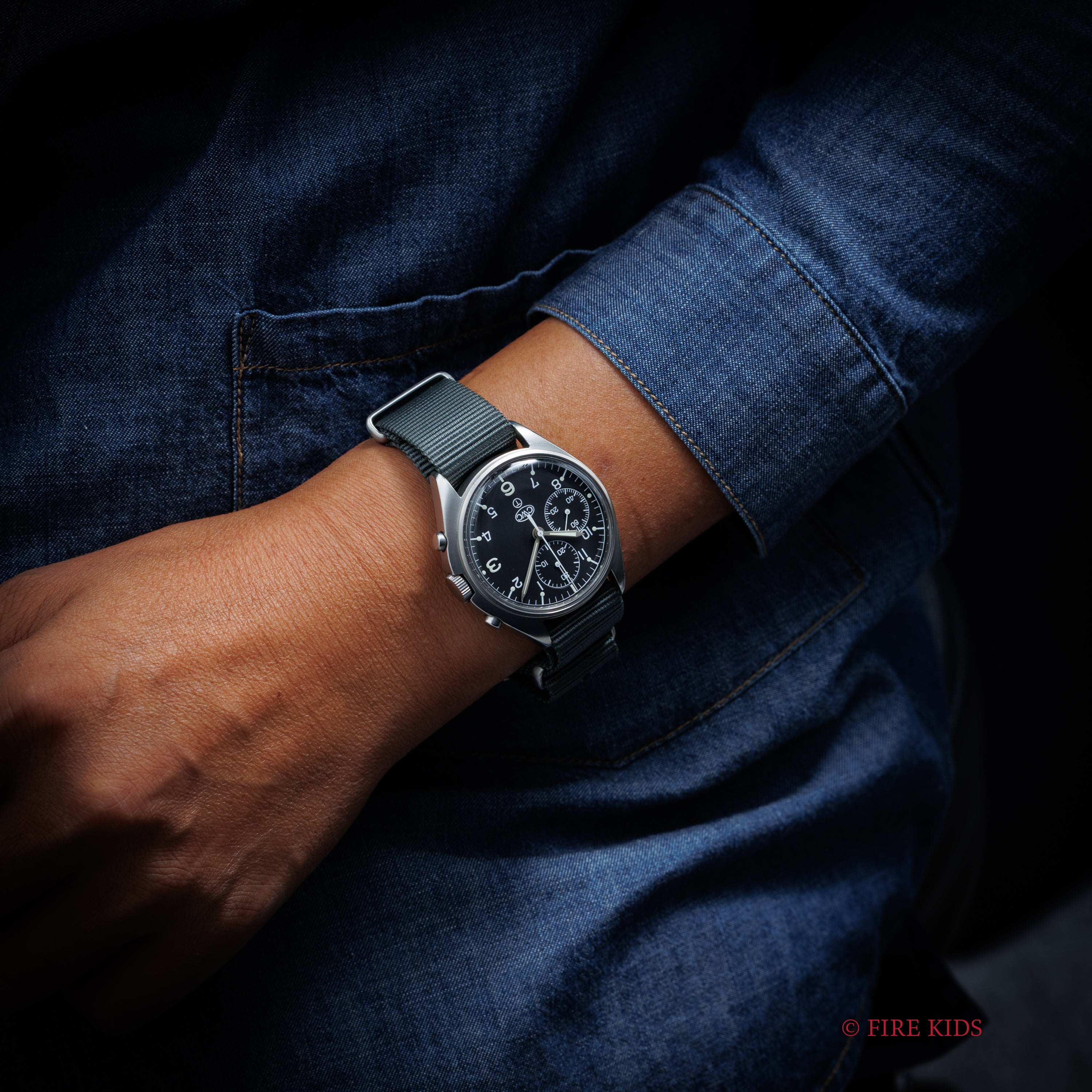 CWC 1990年代製 ブロードアロー ミリタリークロノグラフ 6645‐99 924-3306