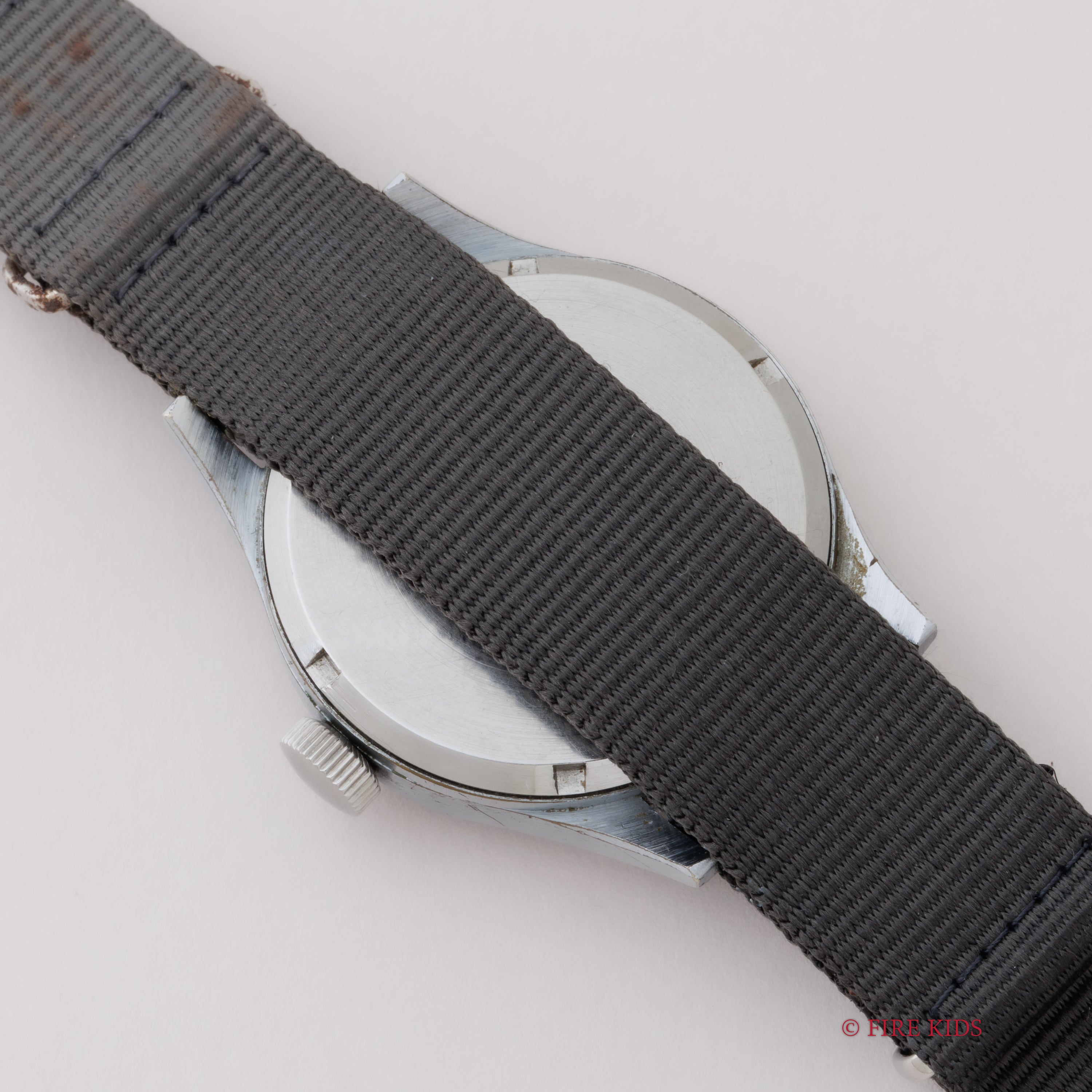 ビューレン イギリス軍用時計 ダーティーダース 1940年代製 手巻 Cal.462 第二次世界大戦