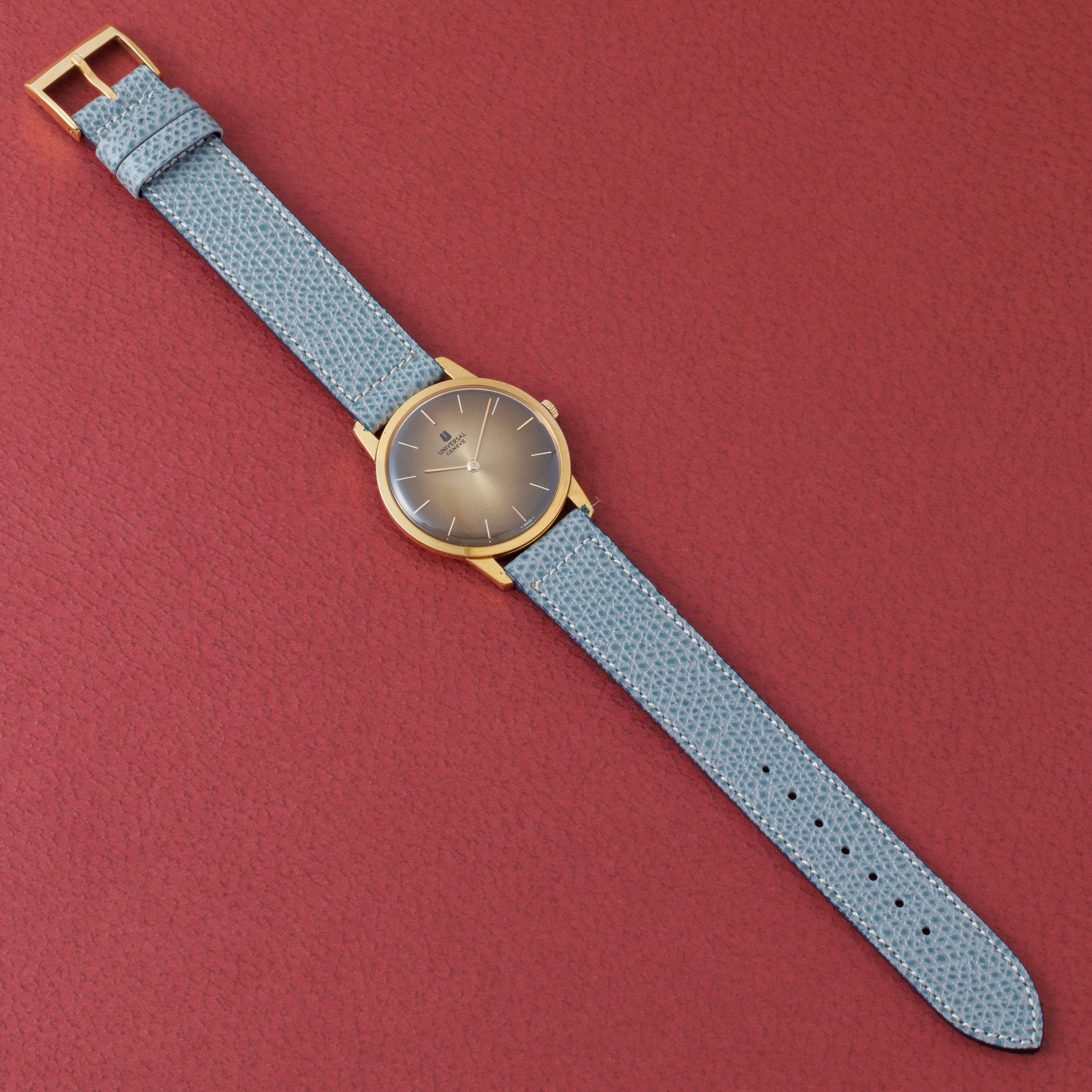 ユニバーサル・ジュネーブ アルテッセ ブラウングラデ―ション 手巻き 1970年代製 金張り Ref.542101 Cal.1-42