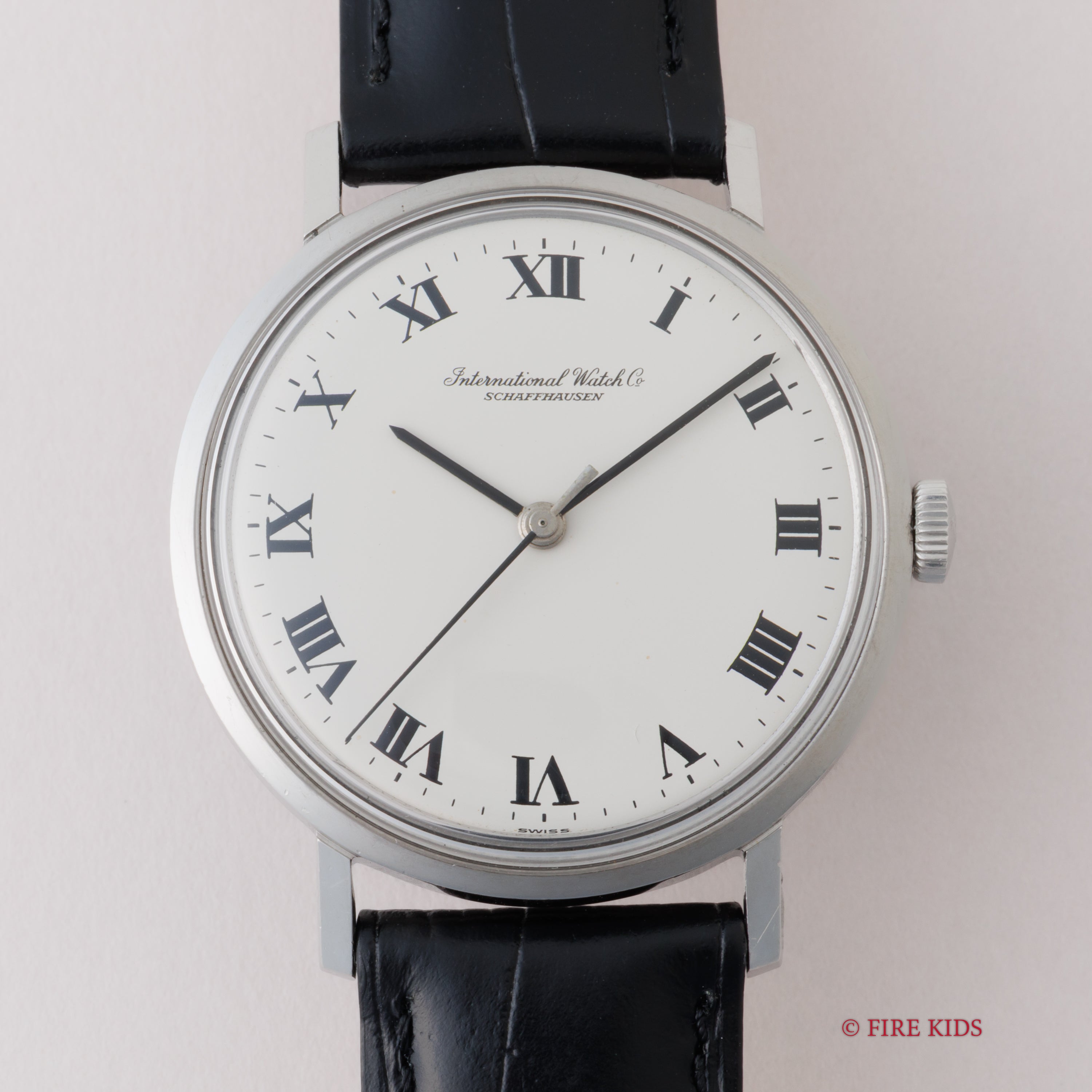 IWC Cal.89搭載ラウンドケース ホワイトローマンダイヤル 1978年製 手巻 お魚リューズ