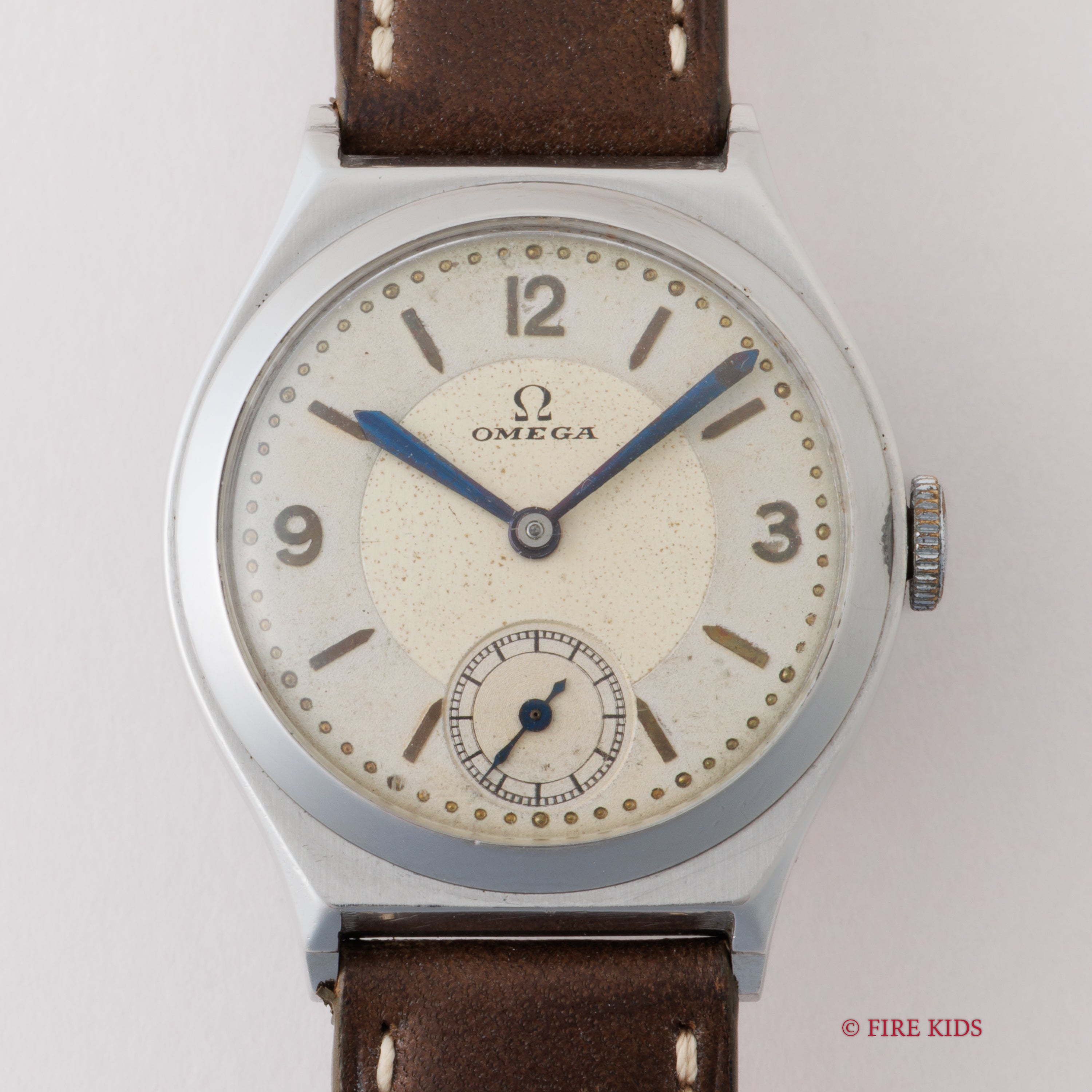 オメガ 1930年代製 Cal.26.5SOB T-2 ツートンダイヤル 手巻き スモセコ