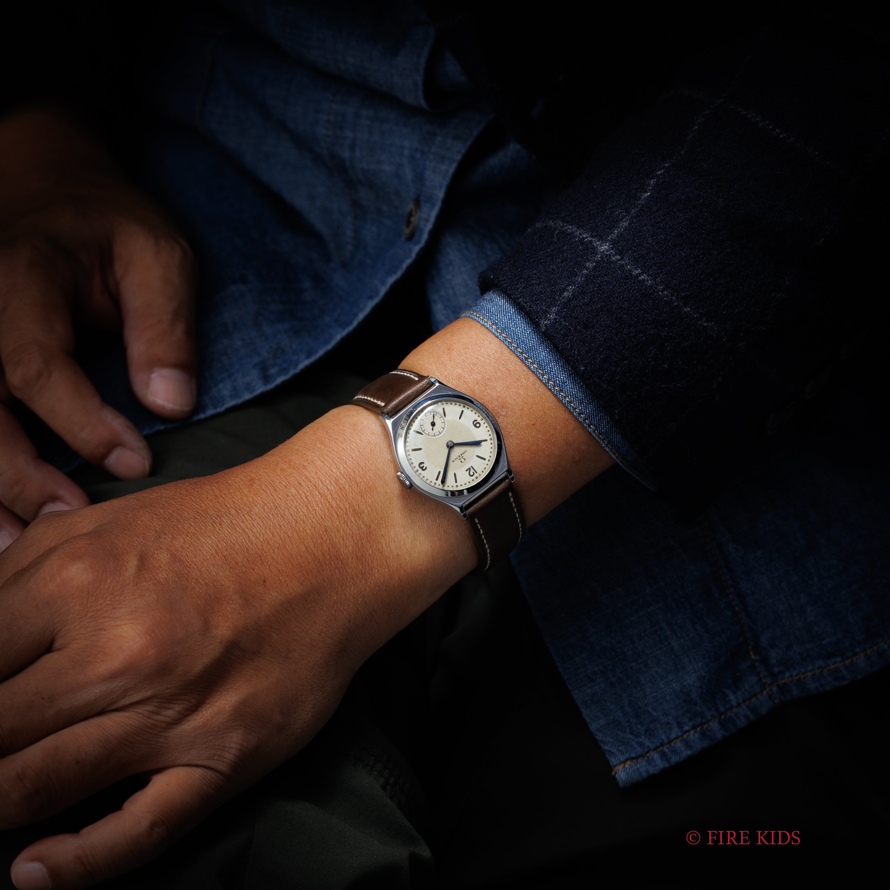 オメガ 1930年代製 Cal.26.5SOB T-2 ツートンダイヤル 手巻き スモセコ