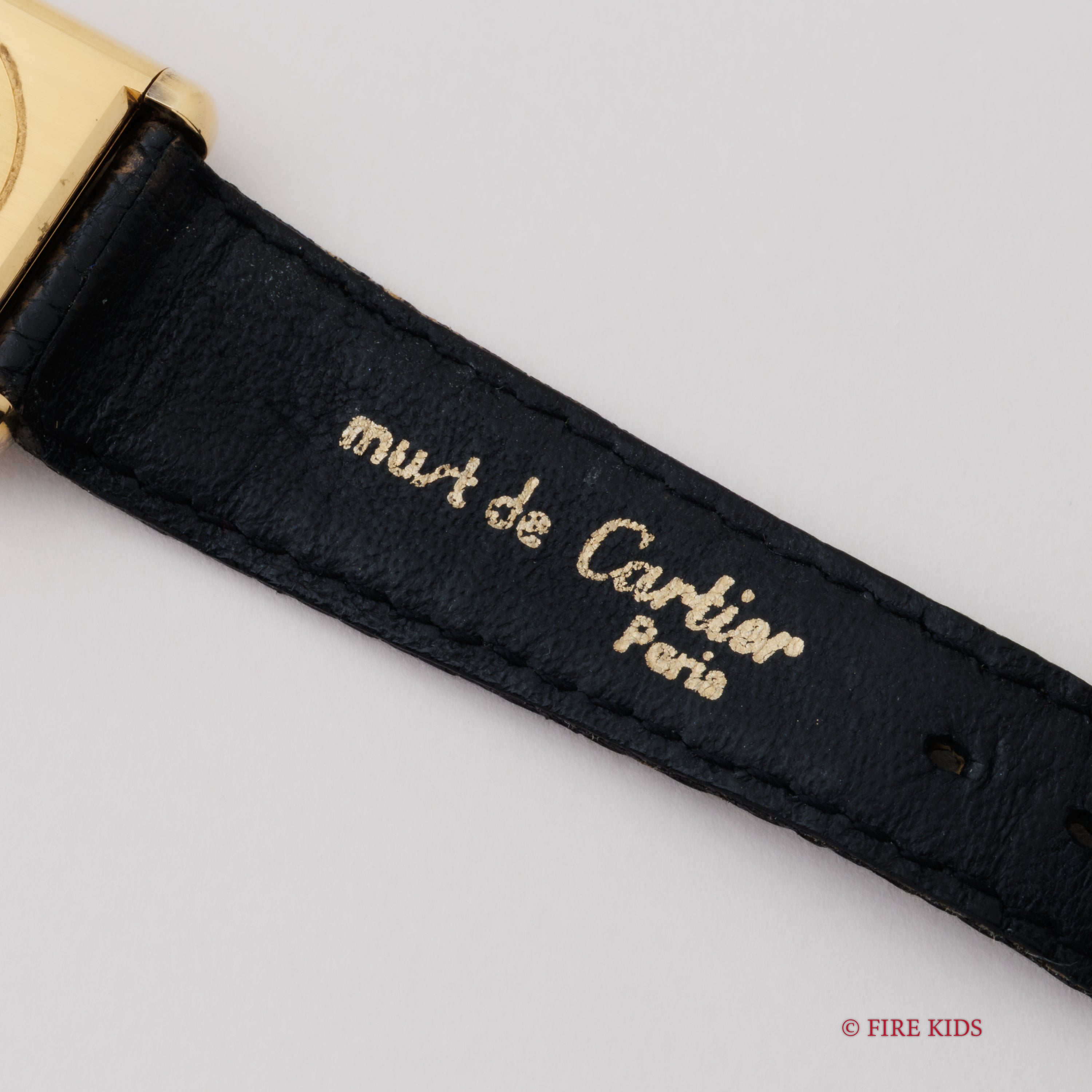 カルティエ マストタンク LMサイズ 1980年代製 ブラックダイヤル 純正尾錠付き