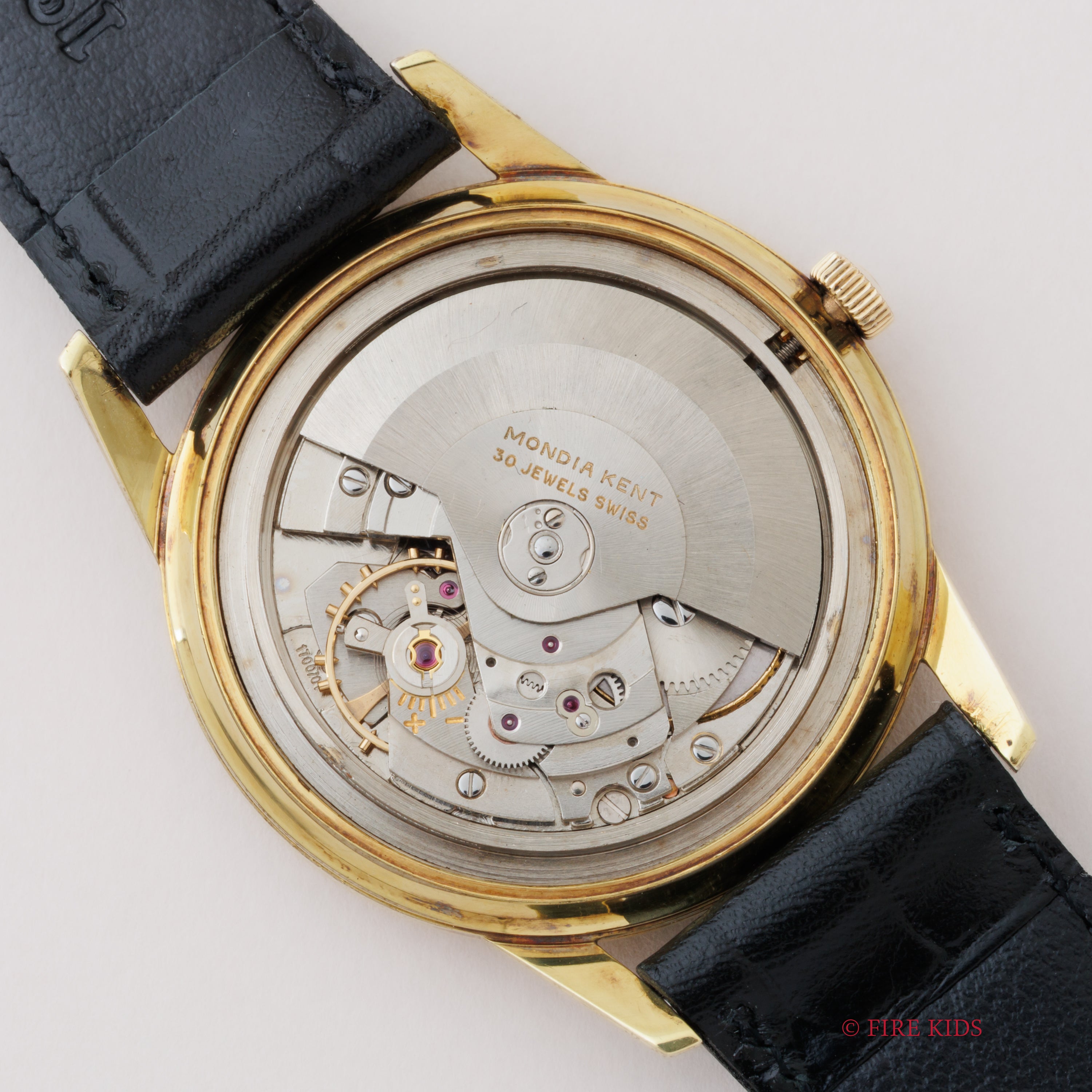 モンディア ケント 1960年代製 赤カレンダー30石自動巻 純正尾錠付美品