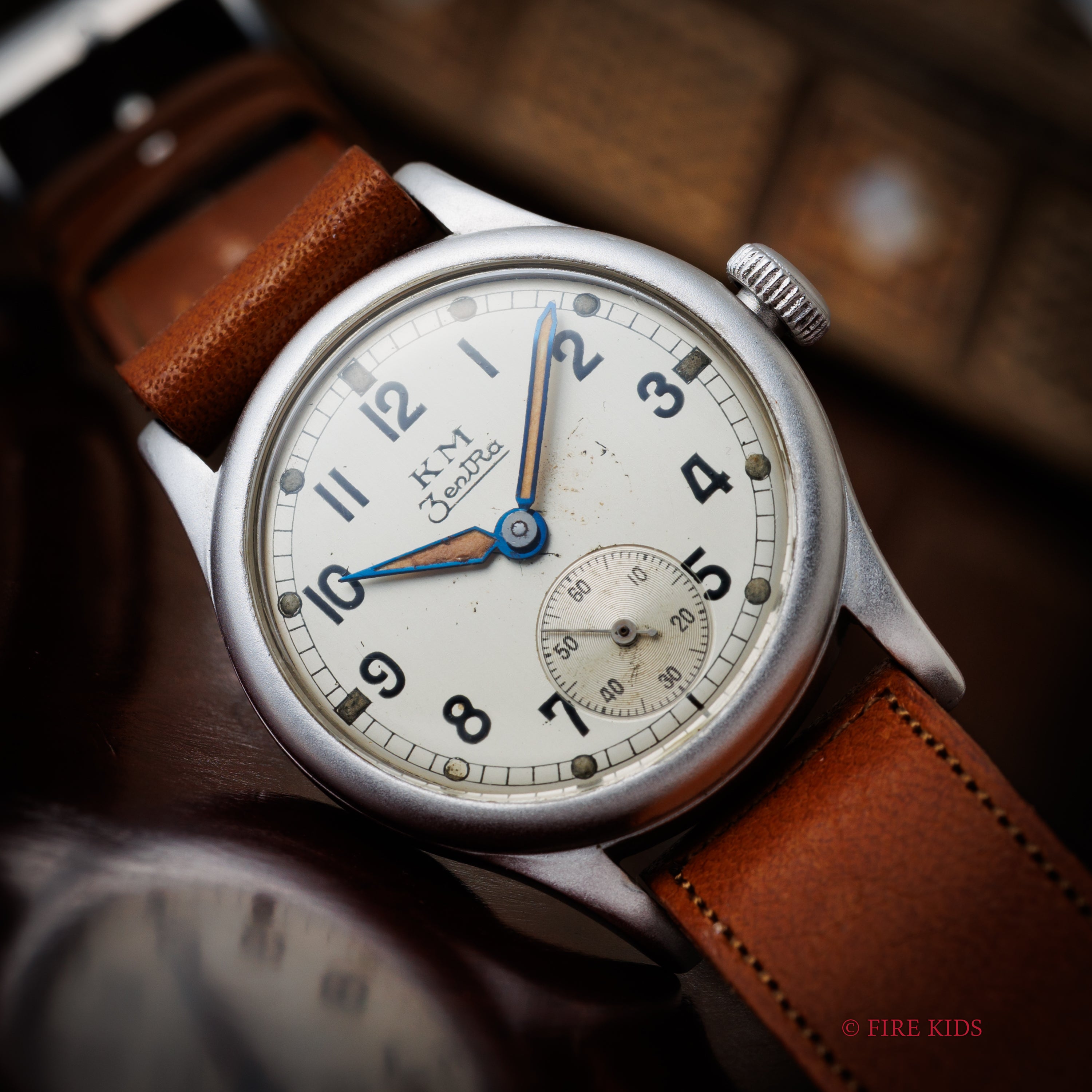 ゼントラ ZentRa ドイツ海軍軍用時計 KM 第二次世界大戦 1940年代 手巻 ミリタリーウオッチ