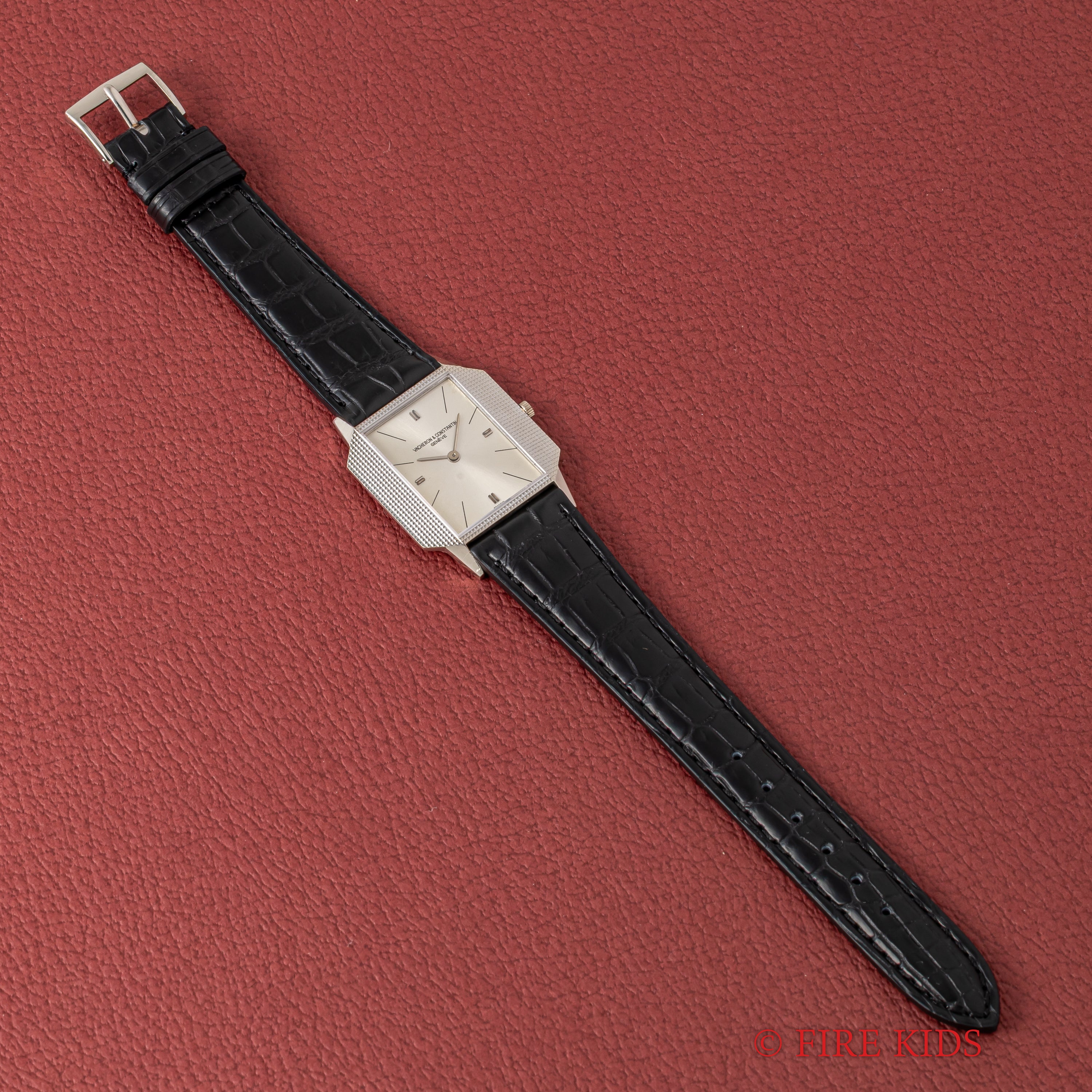 ヴァシュロン・コンスタンタン 18金無垢ホワイトゴールドスクエアケース 1970年代製 手巻 Cal.1003 Ref.6989