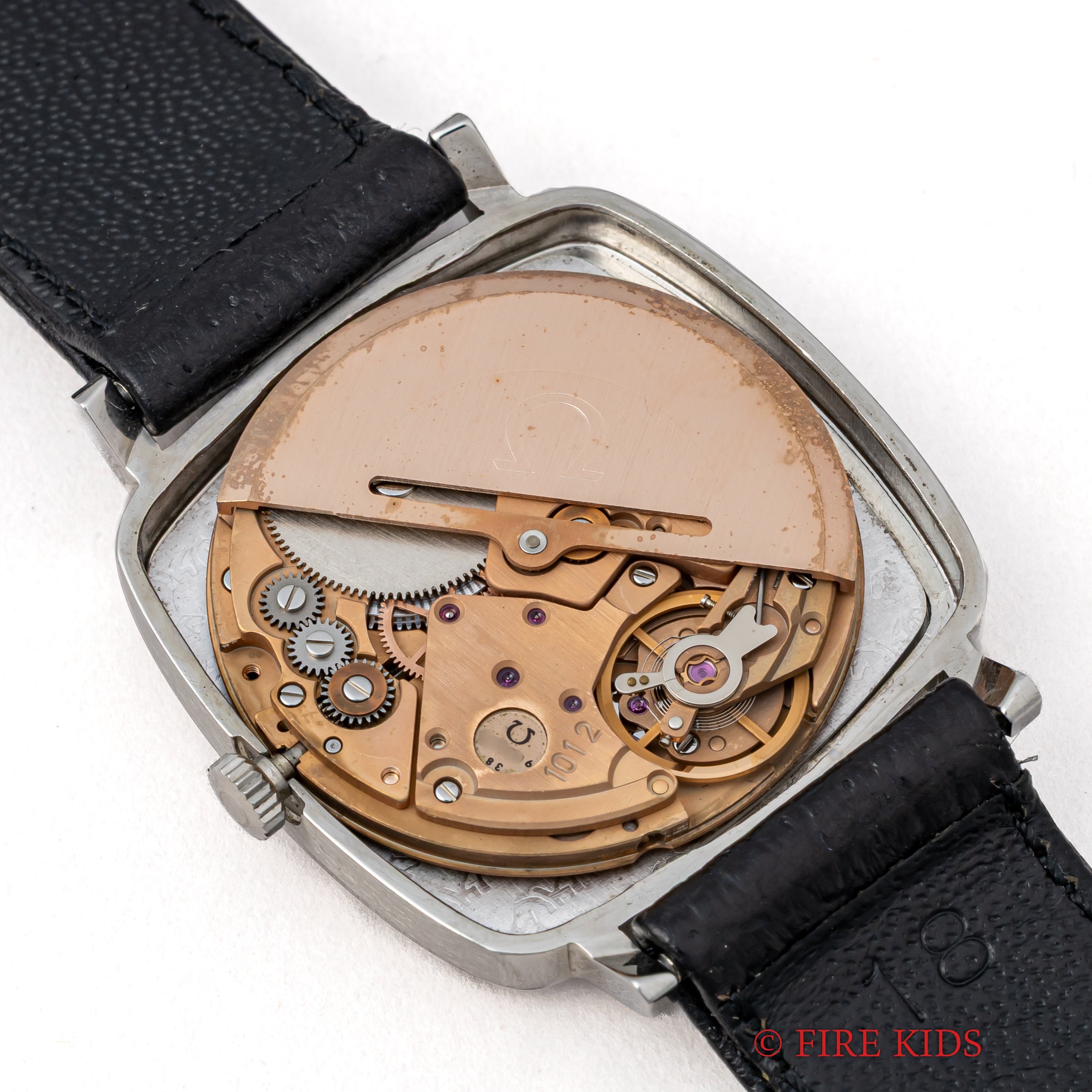 オメガ ジュネーブ 1974年製 Ref.162.0060 スクエアケース 自動巻き シルバーダイヤル