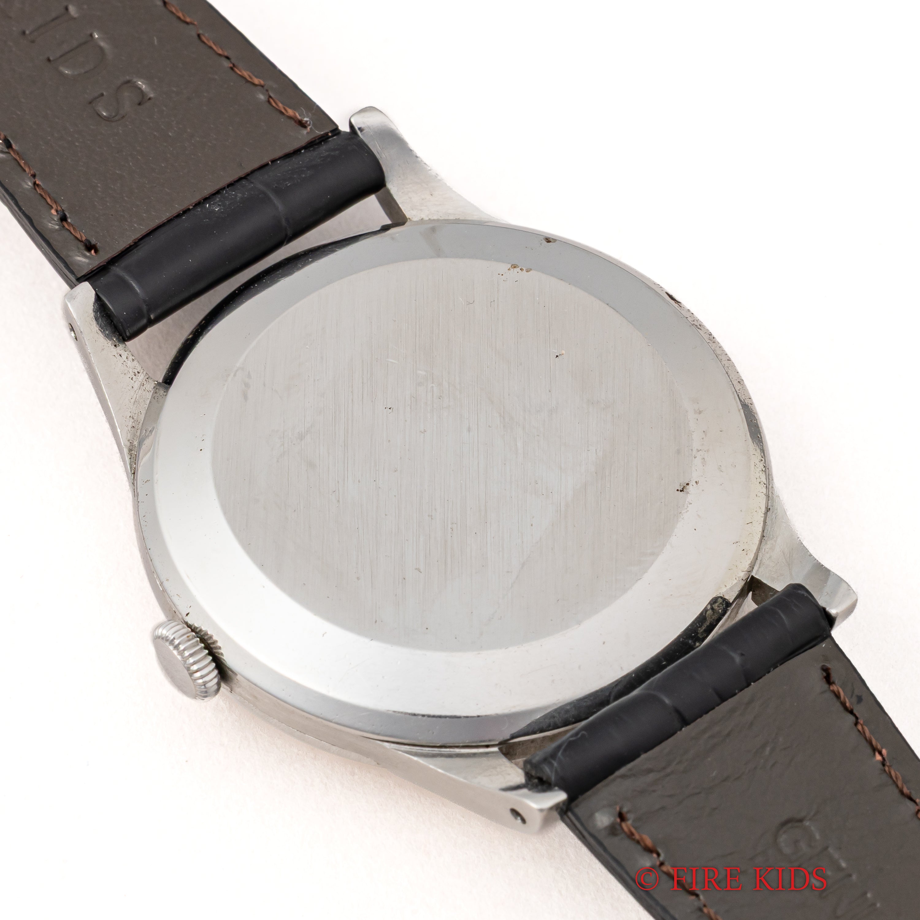 IWC ラウンドケース 1957年製 手巻き Cal.89 砲弾インデックス ビックケース