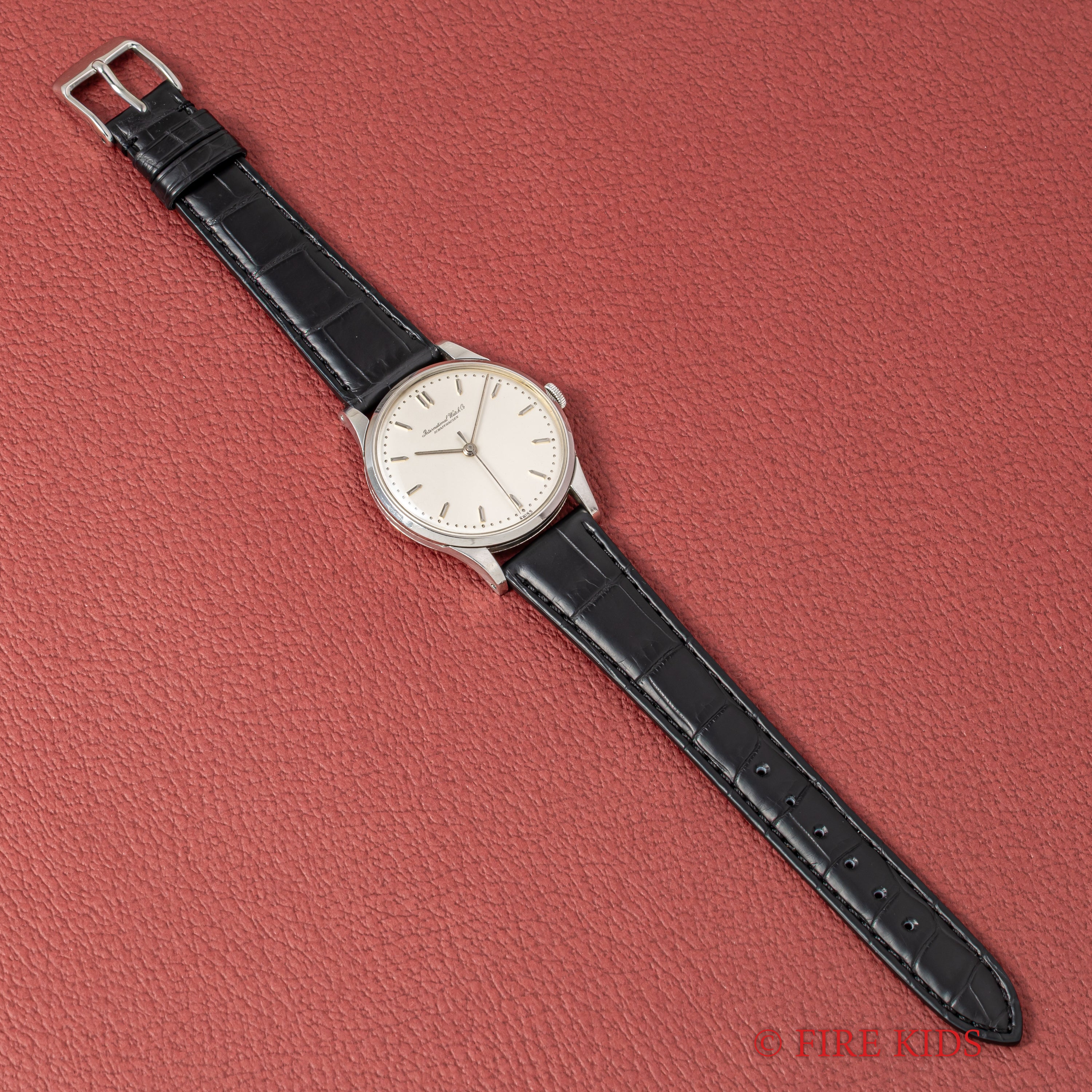 IWC ラウンドケース 1957年製 手巻き Cal.89 砲弾インデックス ビックケース