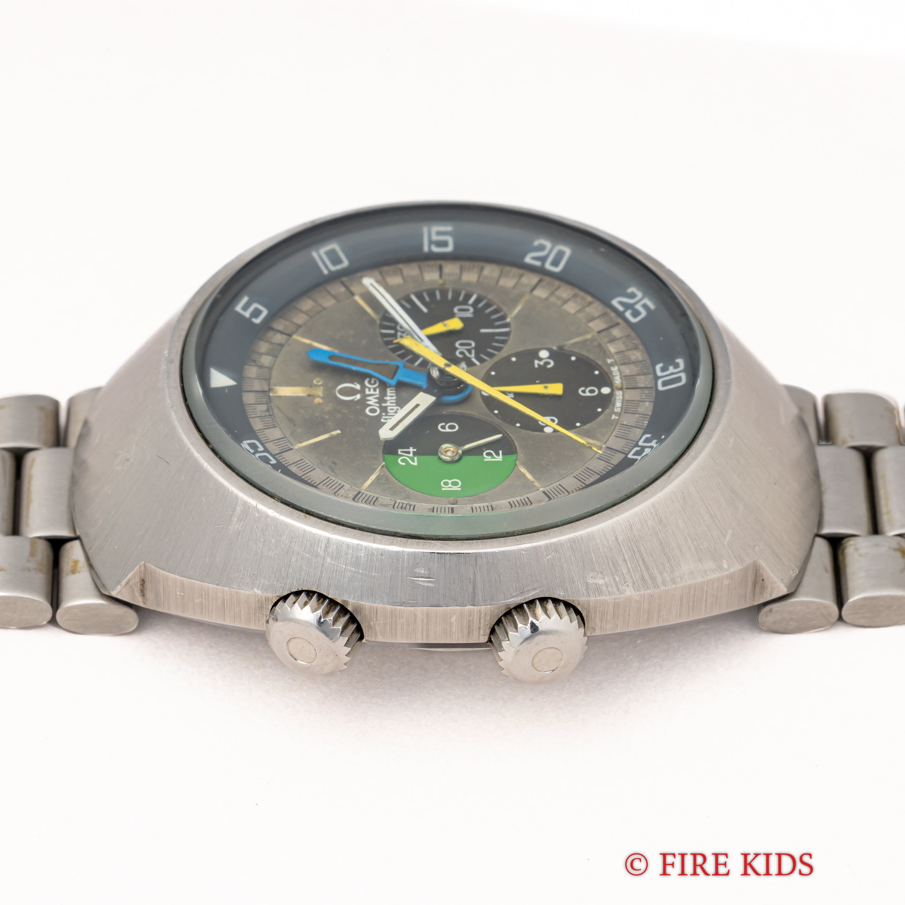 オメガ フライトマスター前期イエロー針 1971年製 Ref.145.013 手巻き Cal. 910 1972年販売ギャランティ付き