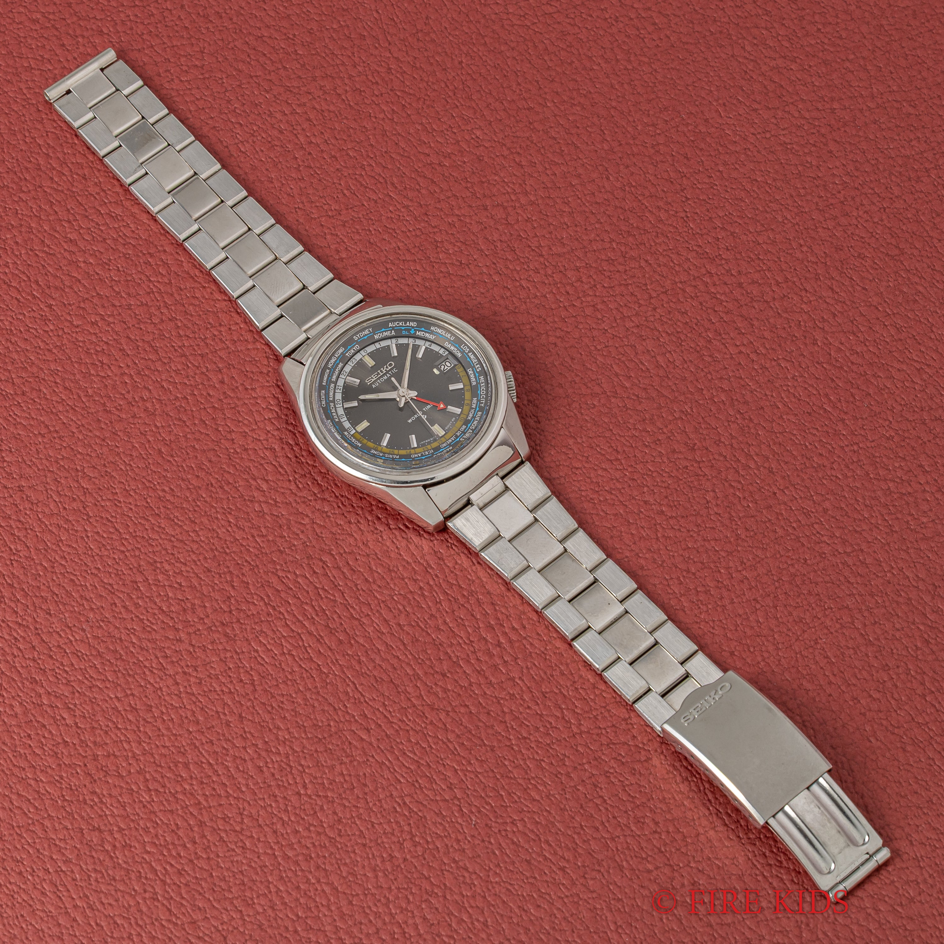 セイコー ワールドタイム セカンドモデル 1969年製 Ref.6117-6010 黒文字盤 純正ステンレスブレス