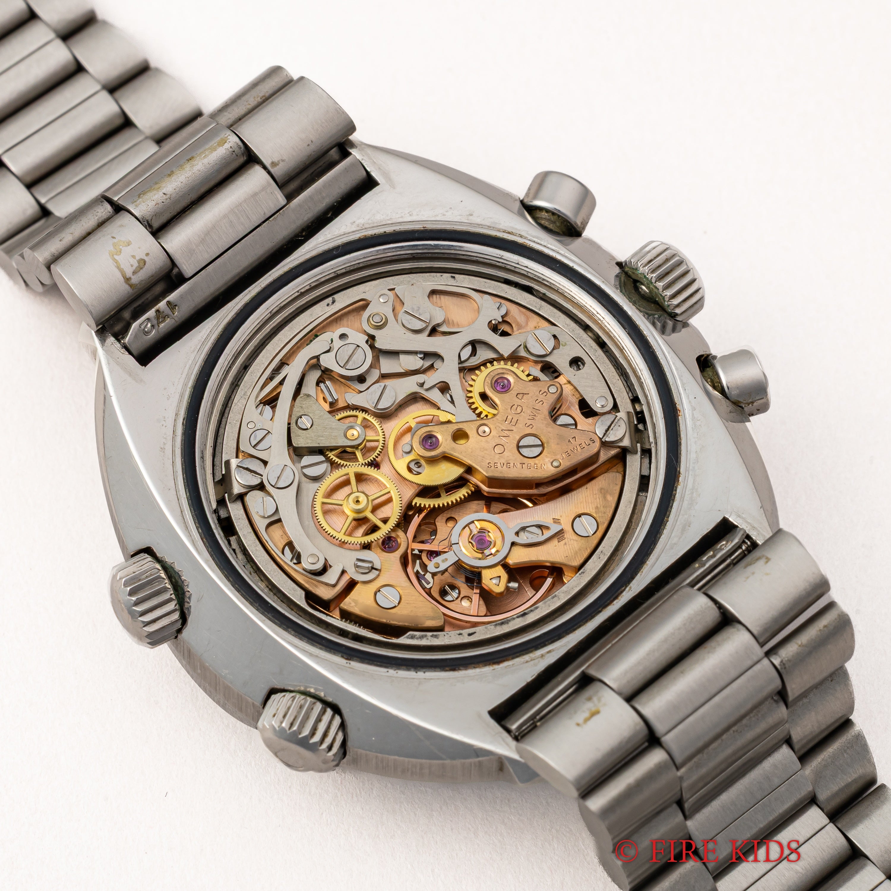 オメガ フライトマスター前期イエロー針 1971年製 Ref.145.013 手巻き Cal. 910 1972年販売ギャランティ付き