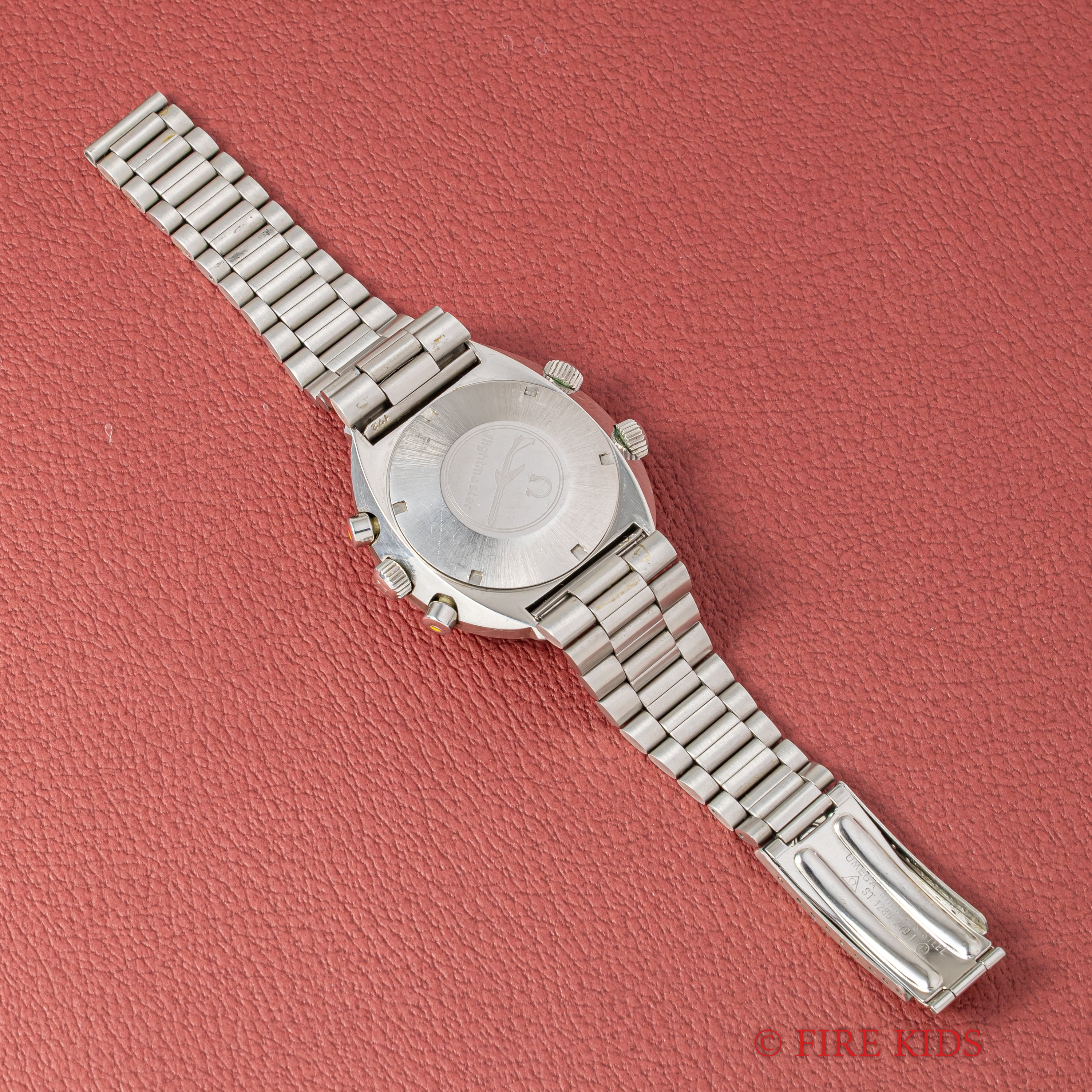 オメガ フライトマスター前期イエロー針 1971年製 Ref.145.013 手巻き Cal. 910 1972年販売ギャランティ付き