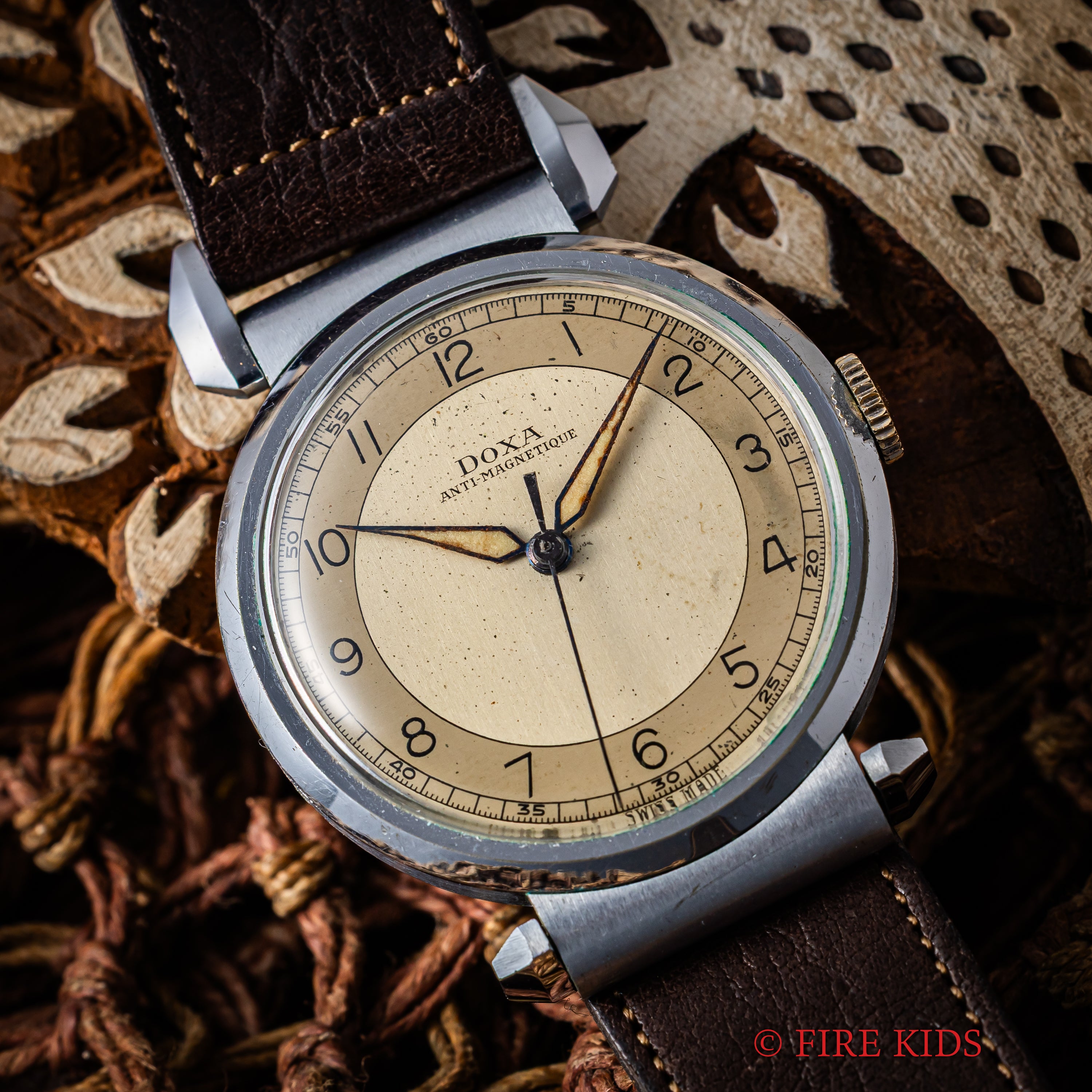 ドクサ フレキシブルラグ センターセコンド 1930年代後半製 35mmビッグケース