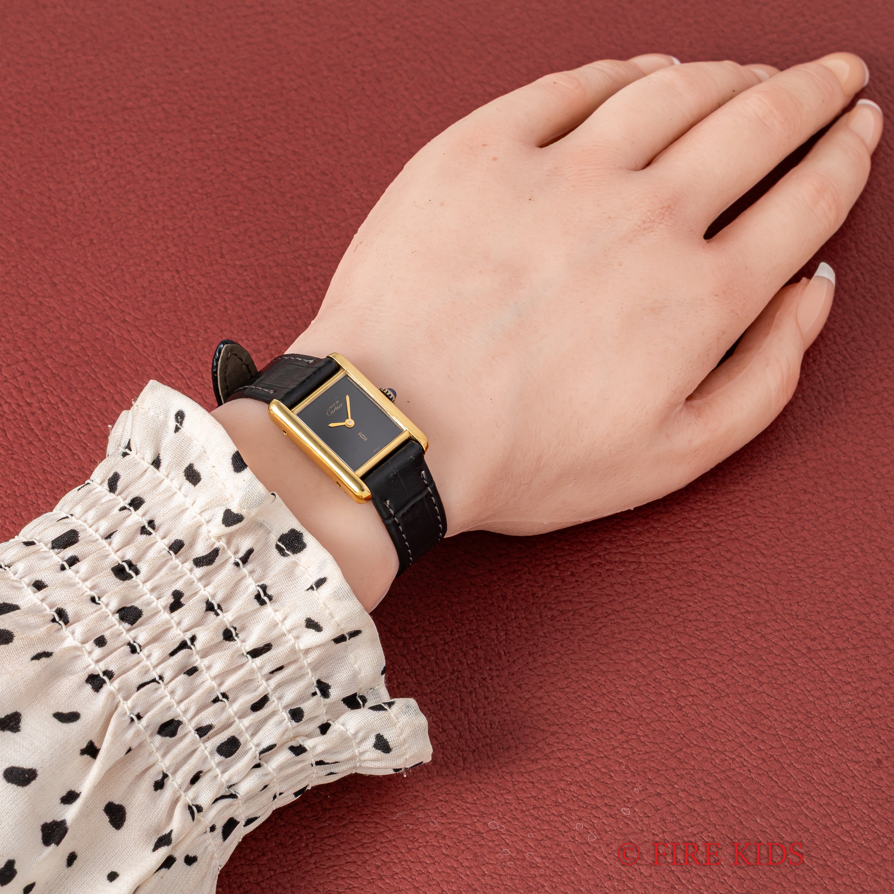 カルティエ マストタンク SMサイズ ブラックダイヤル 1980年代製 純正尾錠